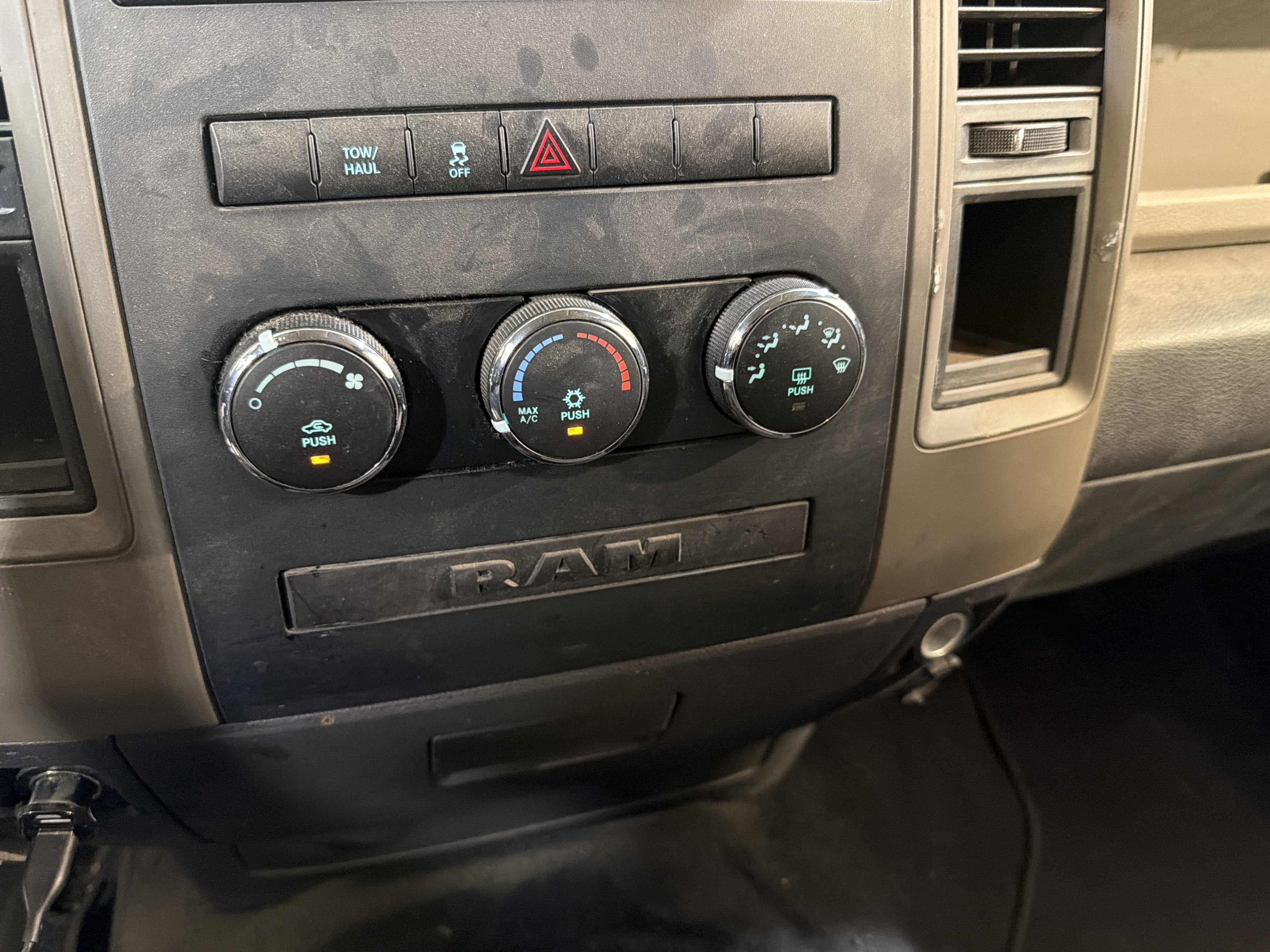 2011 RAM 1500 ST