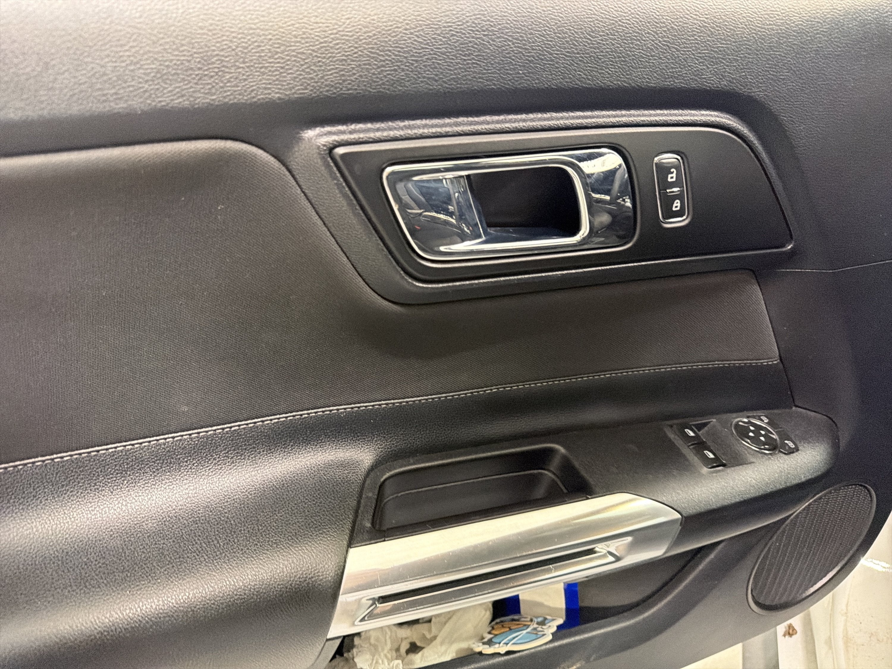 2015 Ford Mustang V6