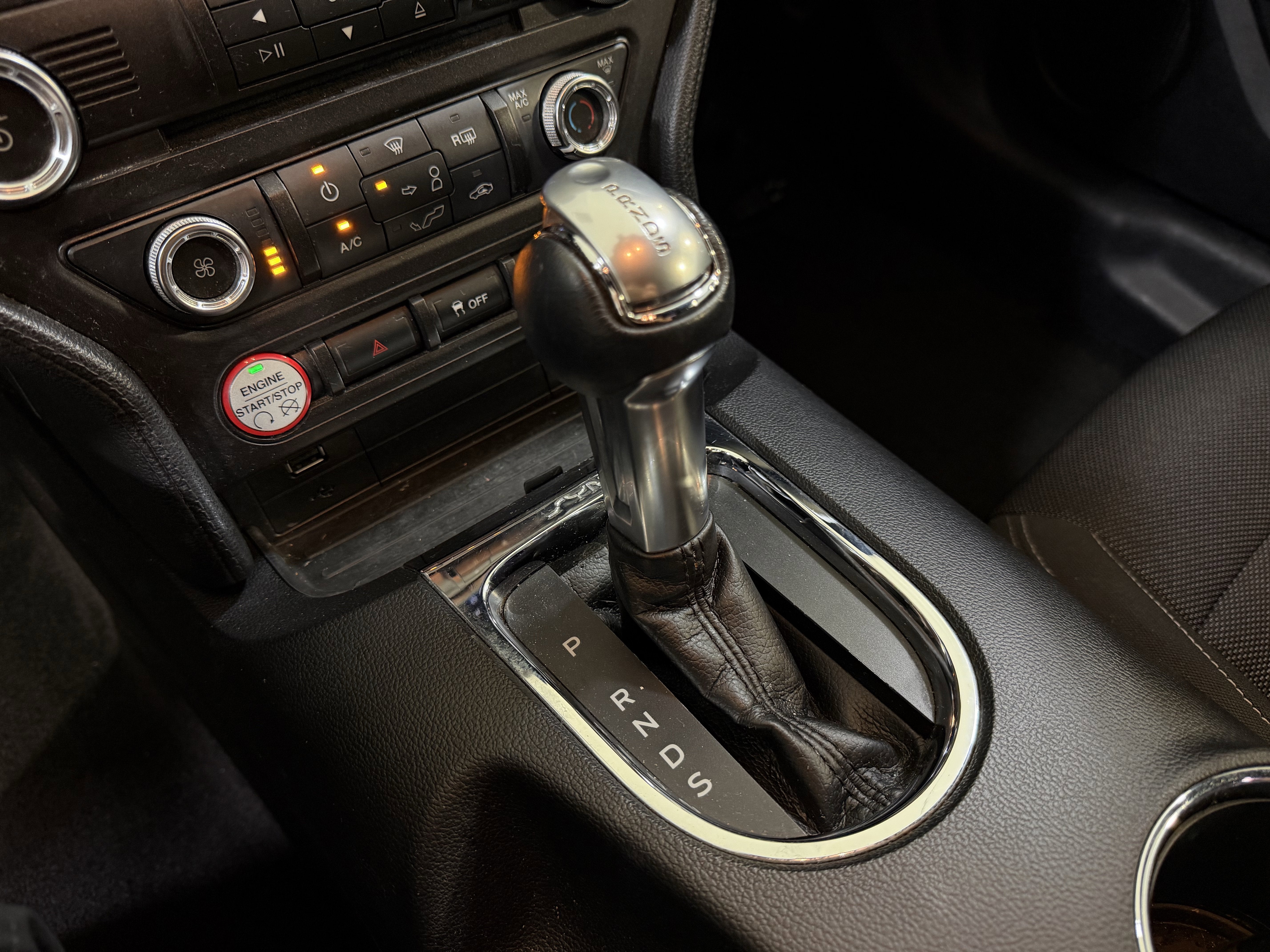 2017 Ford Mustang V6