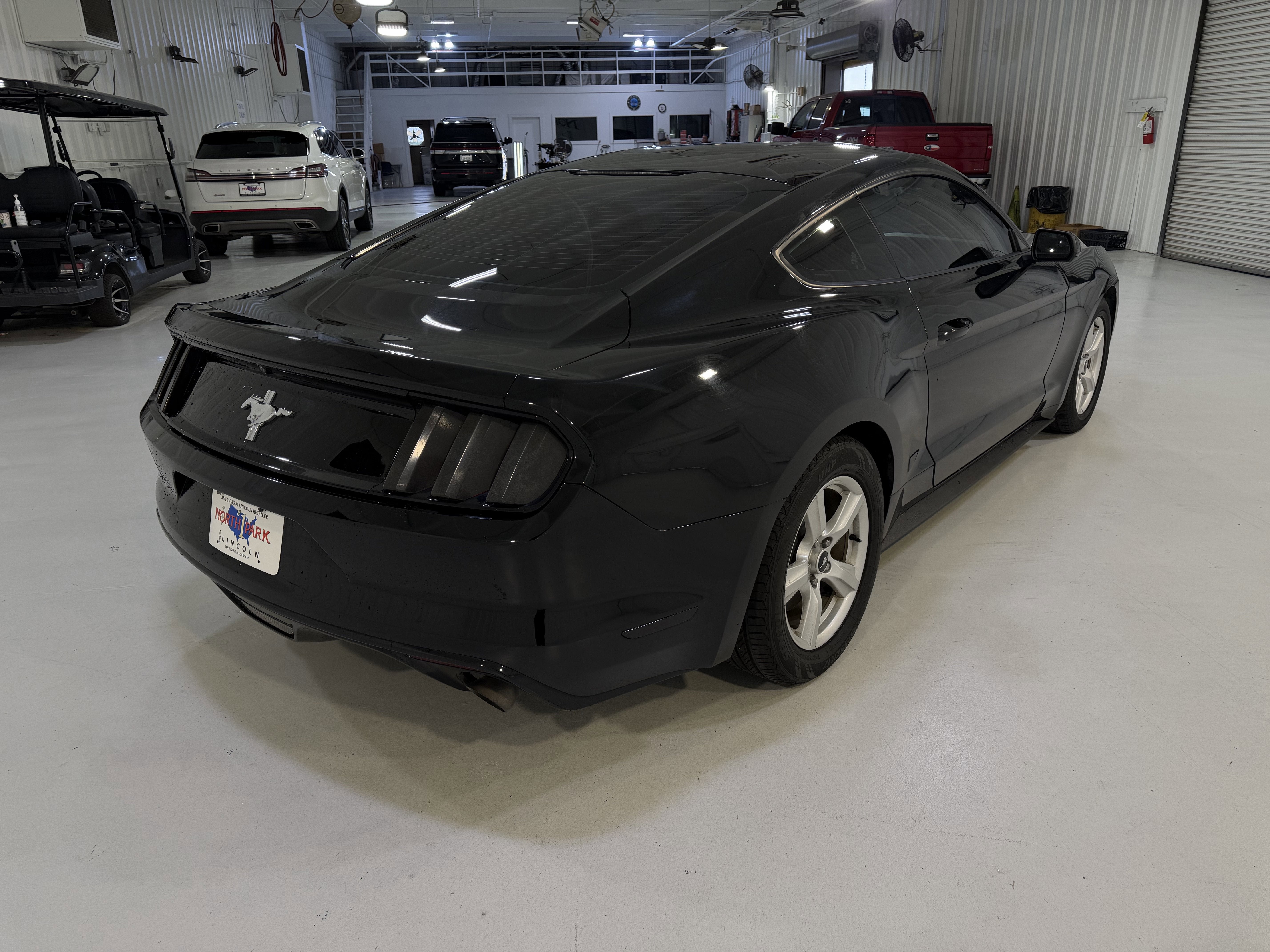 2017 Ford Mustang V6