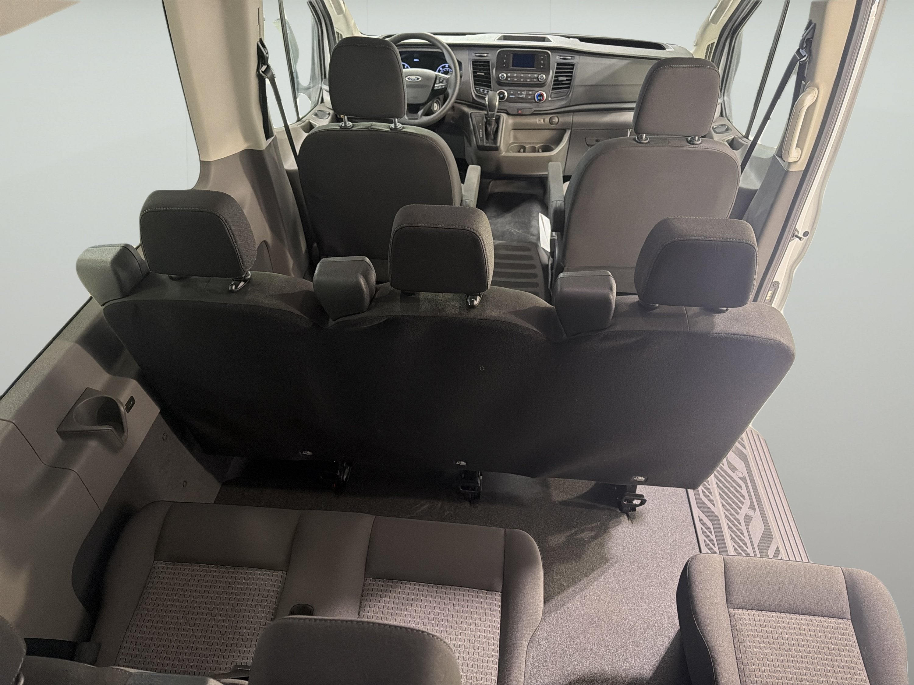 2024 Ford Transit Passenger Wagon XL