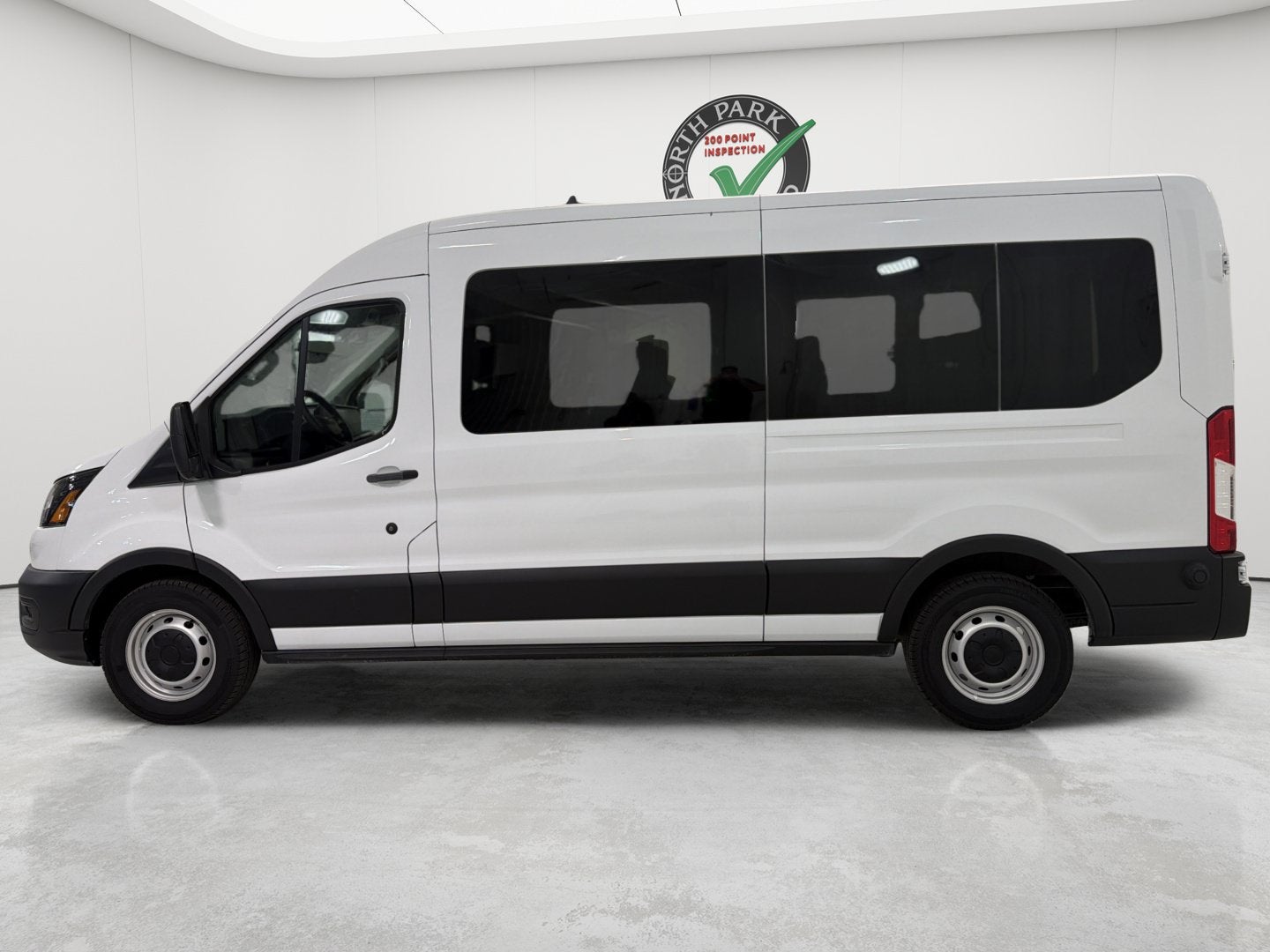 2024 Ford Transit Passenger Wagon XL