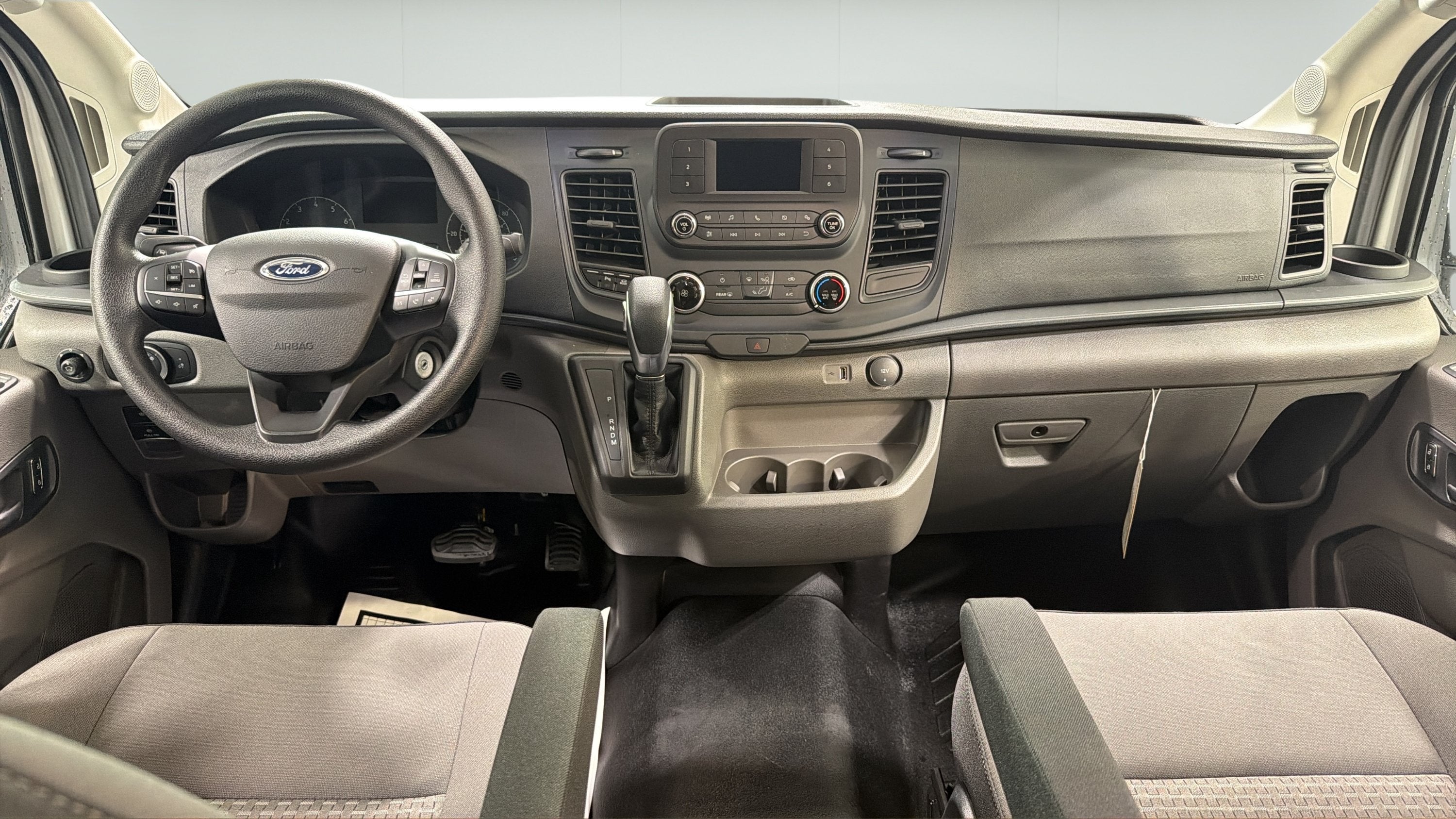 2024 Ford Transit Passenger Wagon XL