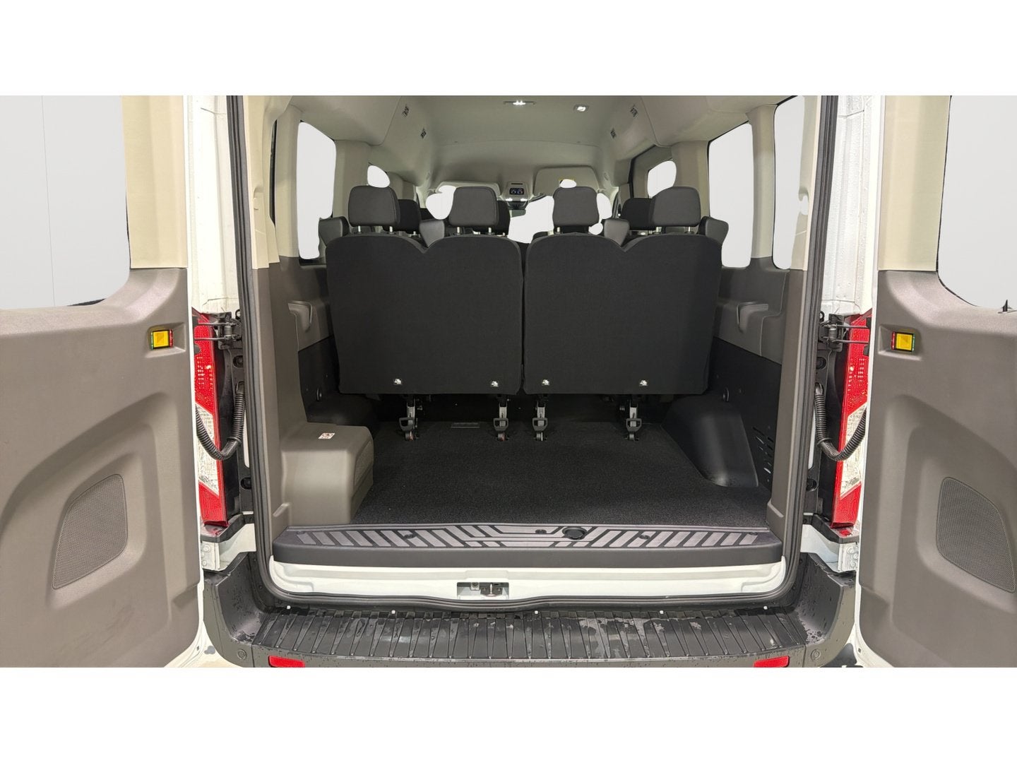 2024 Ford Transit Passenger Wagon XL