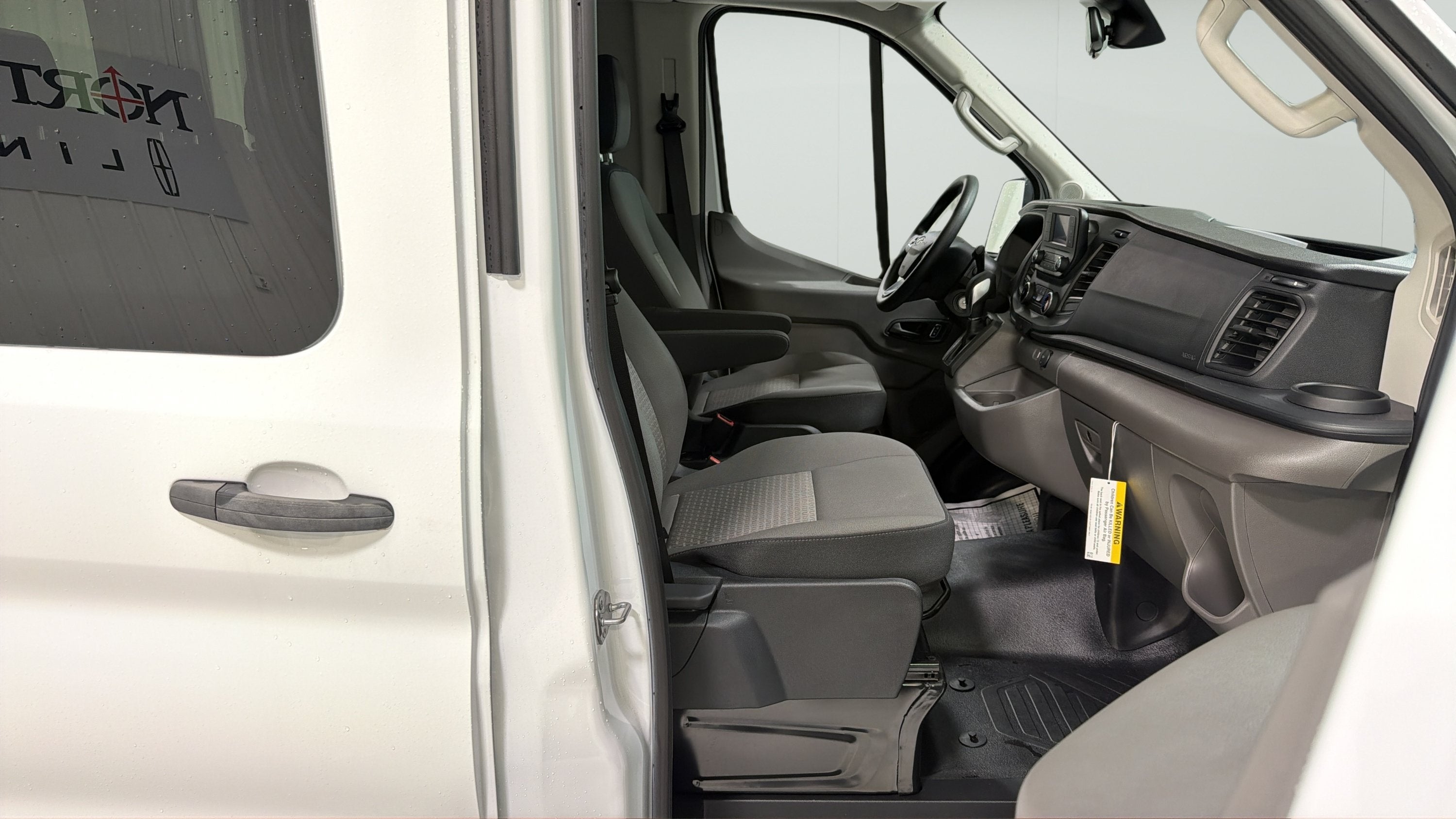 2024 Ford Transit Passenger Wagon XL