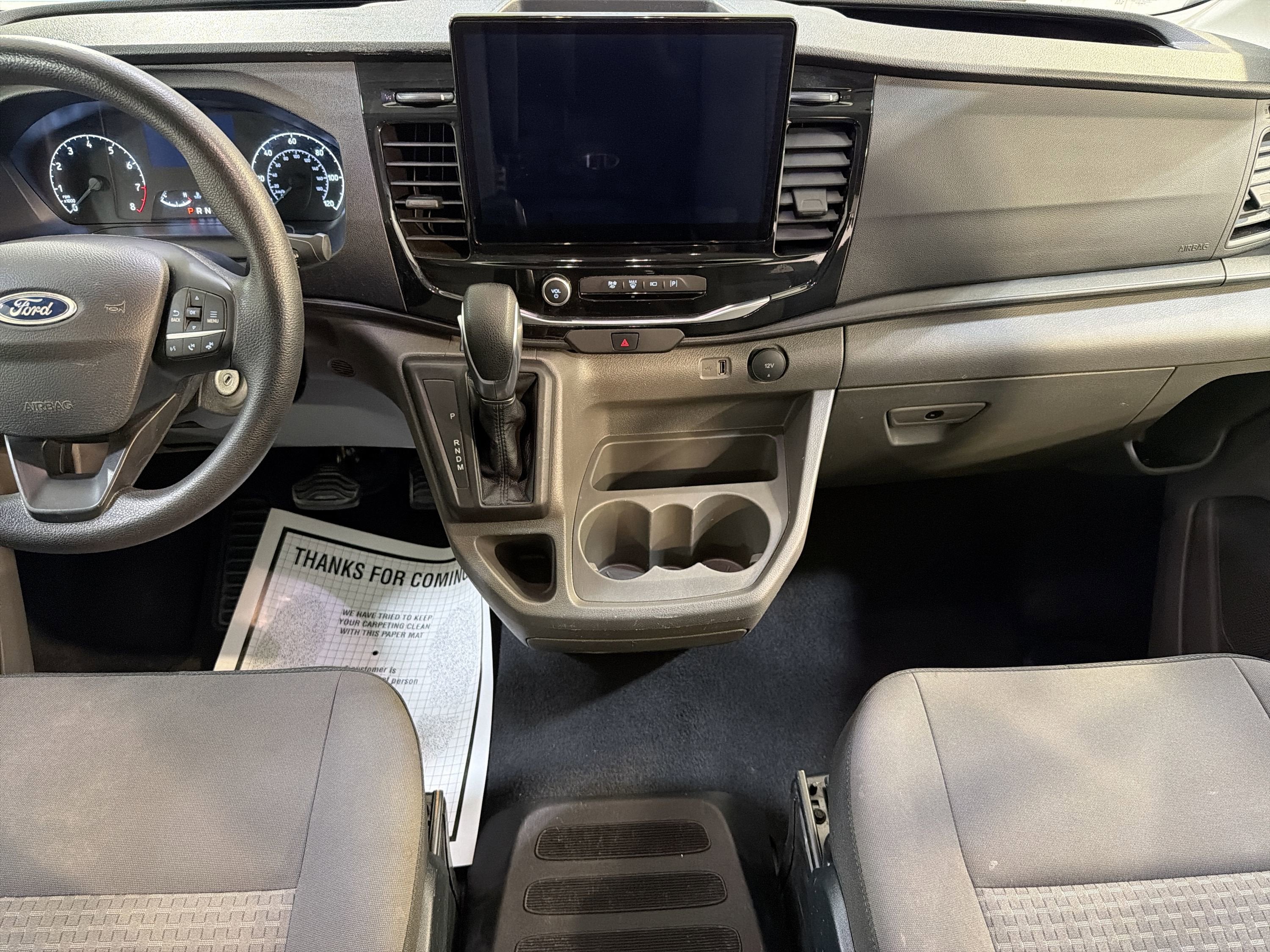 2023 Ford Transit Passenger Wagon XLT