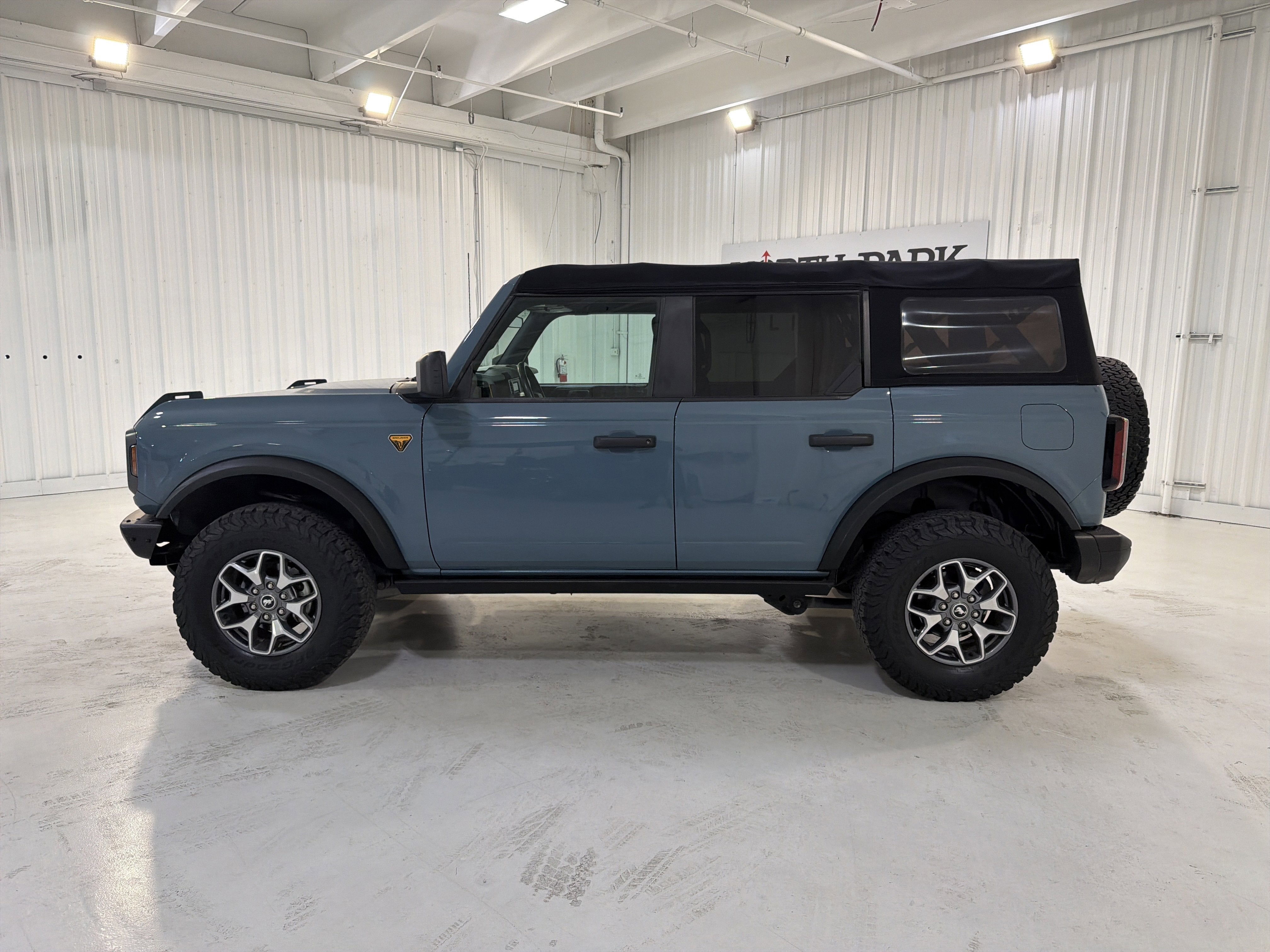 2022 Ford Bronco Badlands