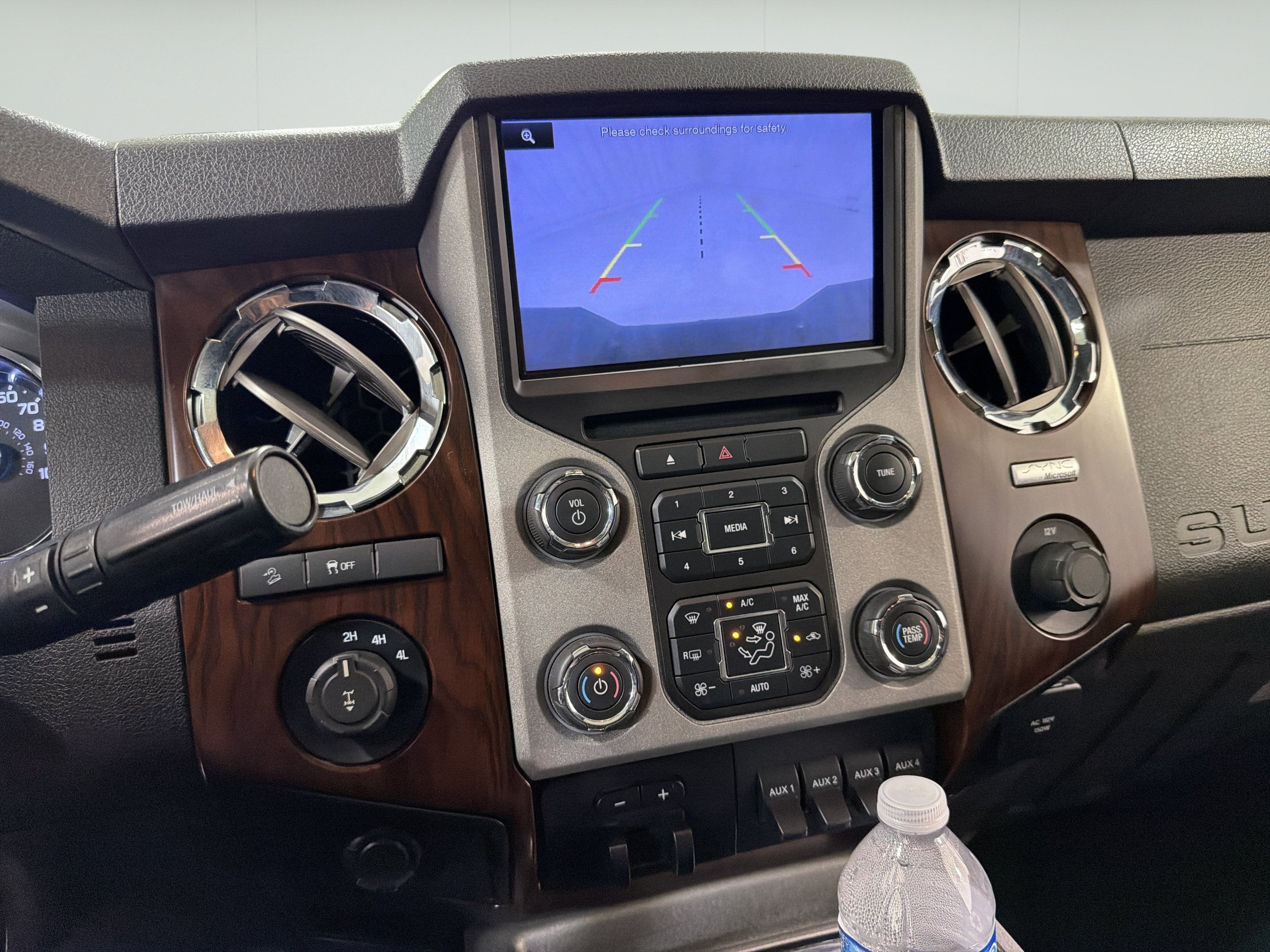 2014 Ford Super Duty F-250 SRW Lariat