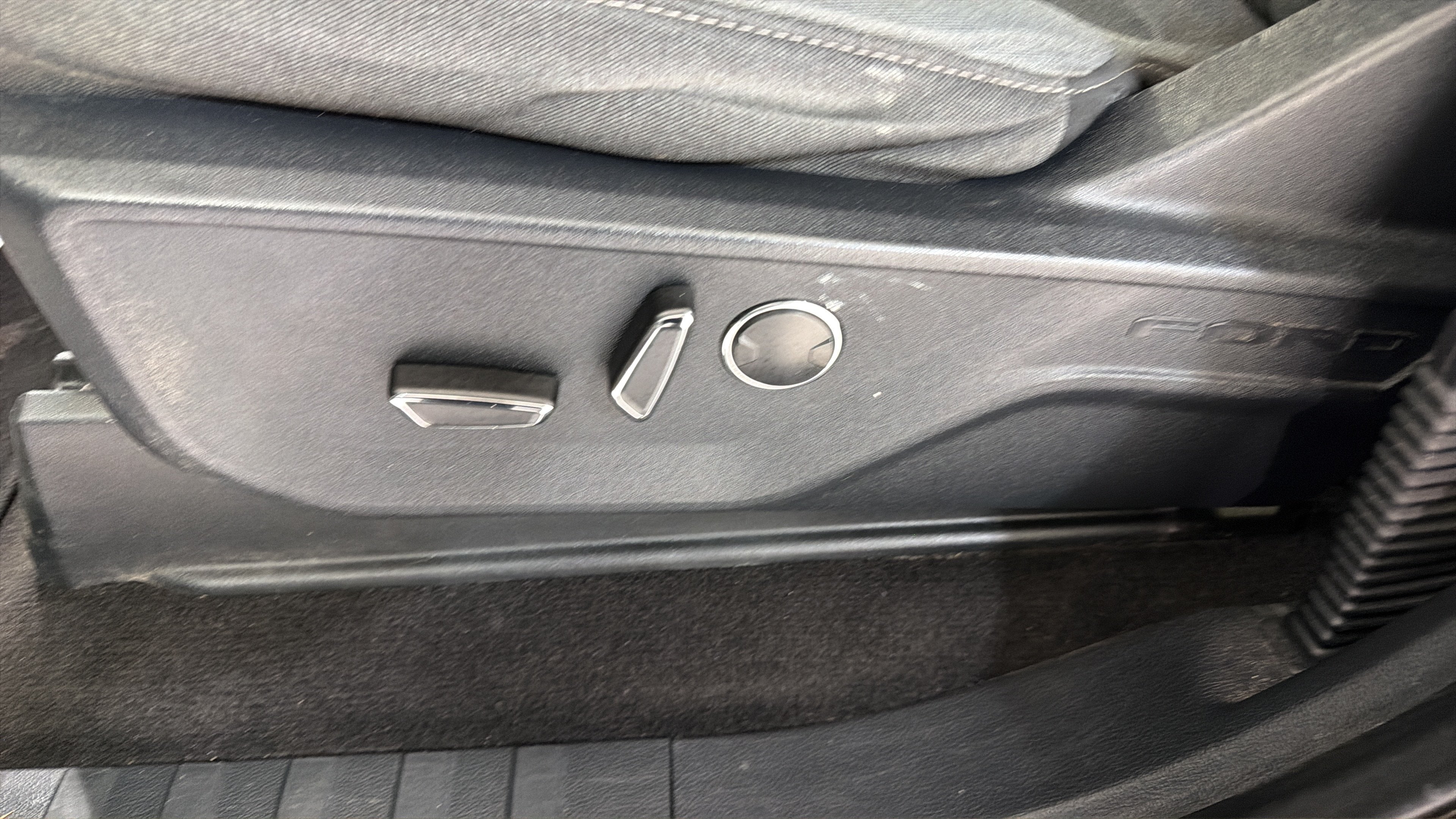 2021 Ford F-150 Base