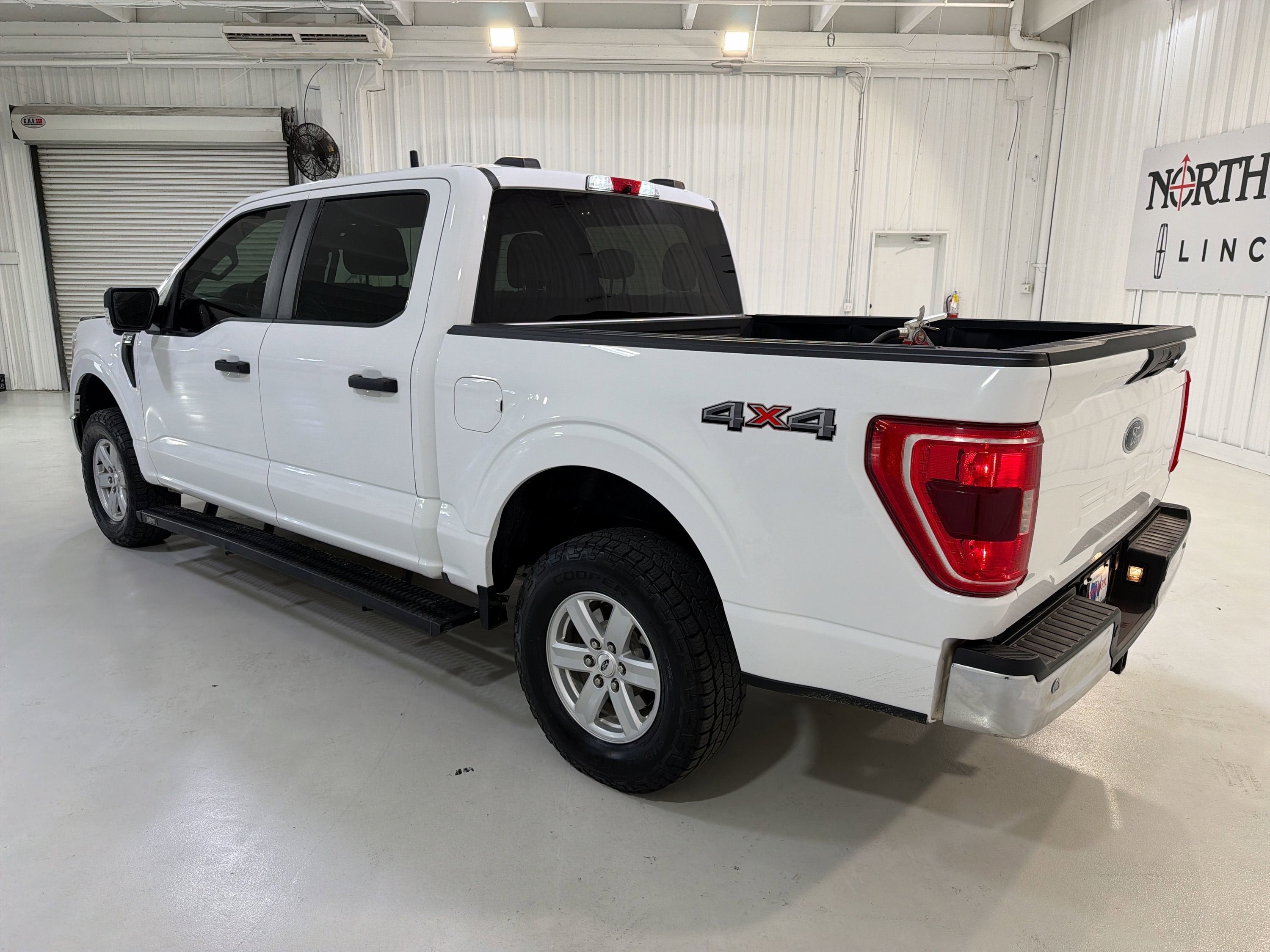 2022 Ford F-150 Base