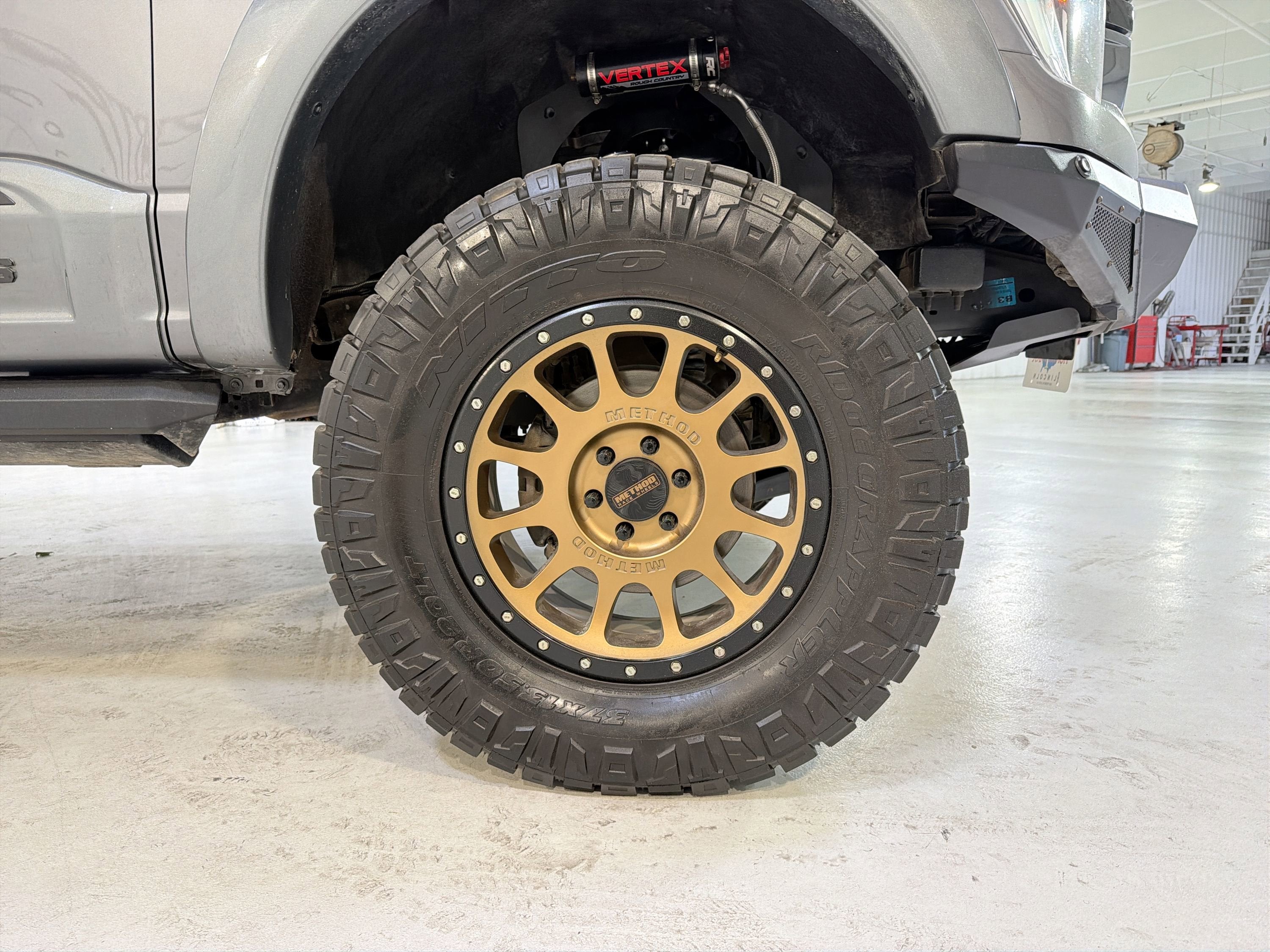 2022 Ford F-150 LARIAT BLACK OPS