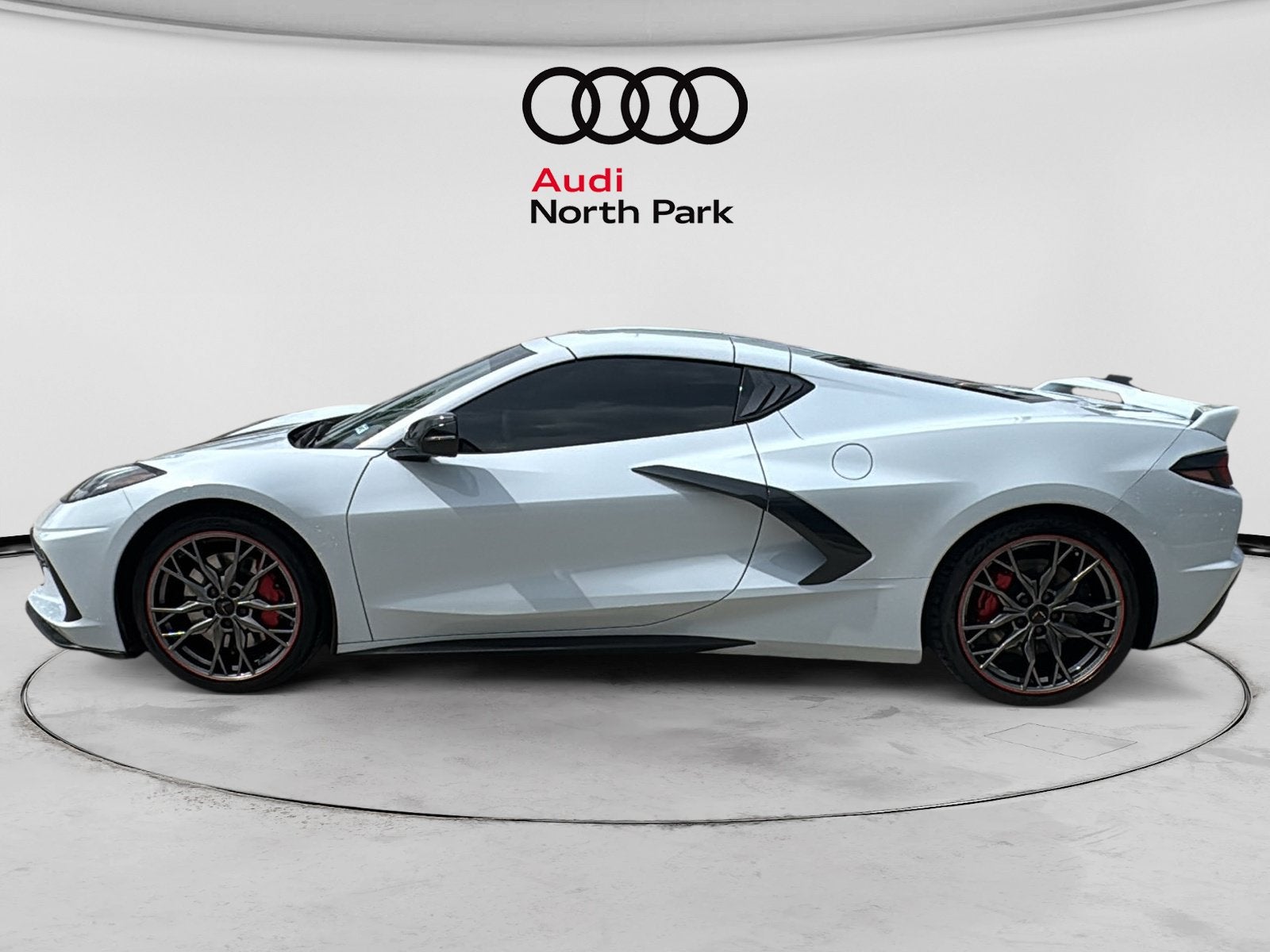 2023 Chevrolet Corvette 2LT