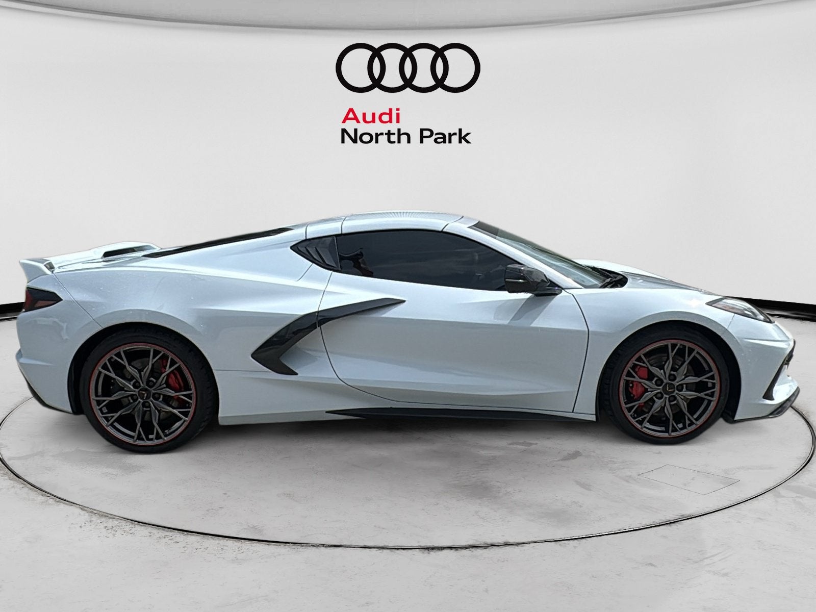 2023 Chevrolet Corvette 2LT