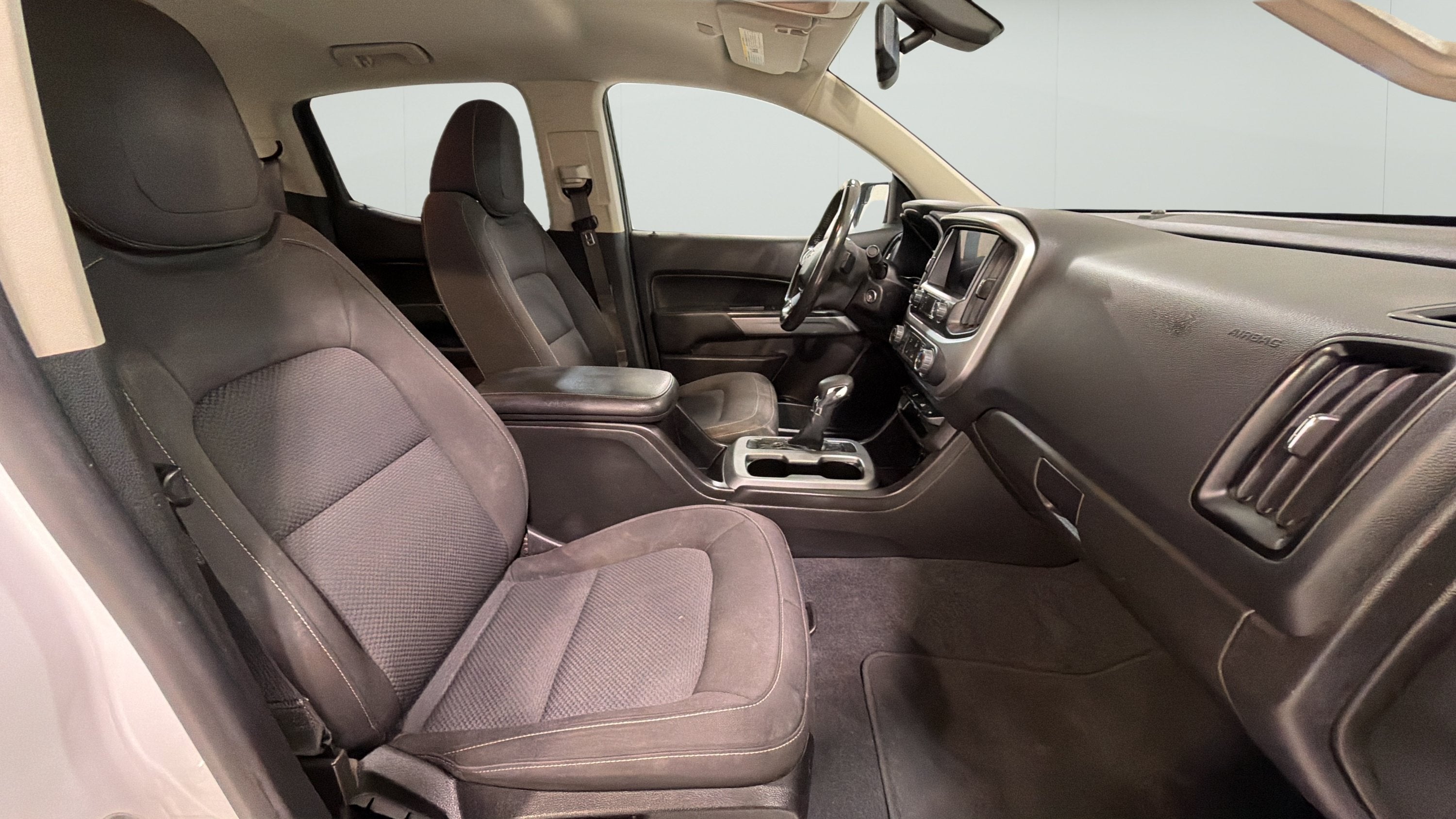 2022 Chevrolet Colorado 2WD LT