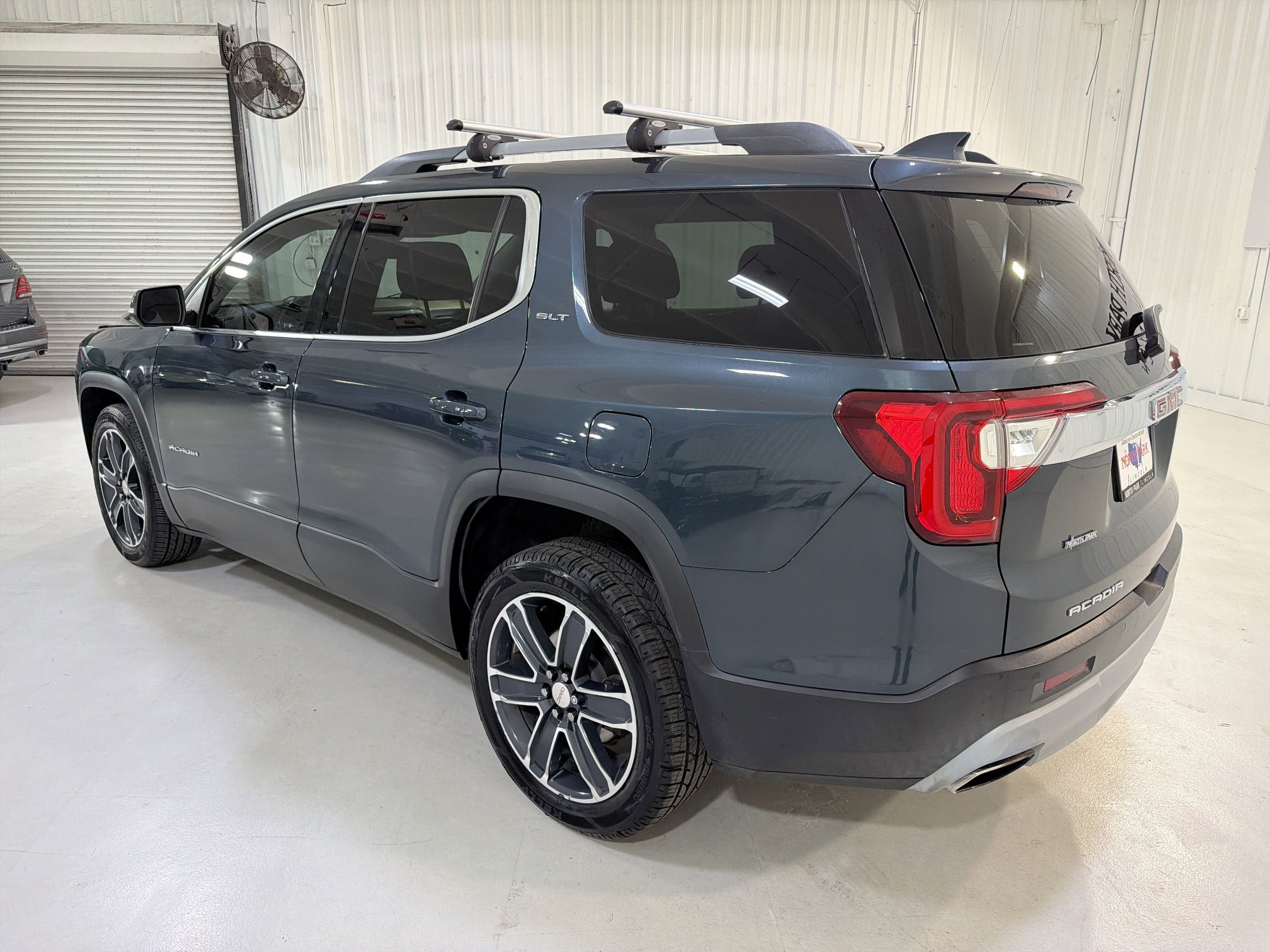 2020 GMC Acadia SLT