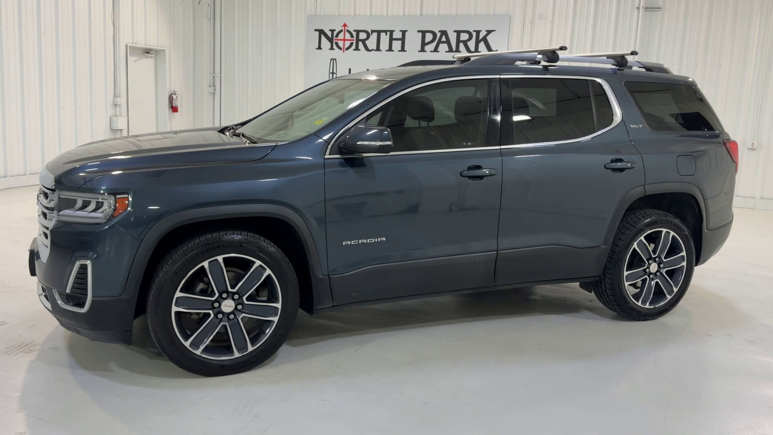 2020 GMC Acadia SLT
