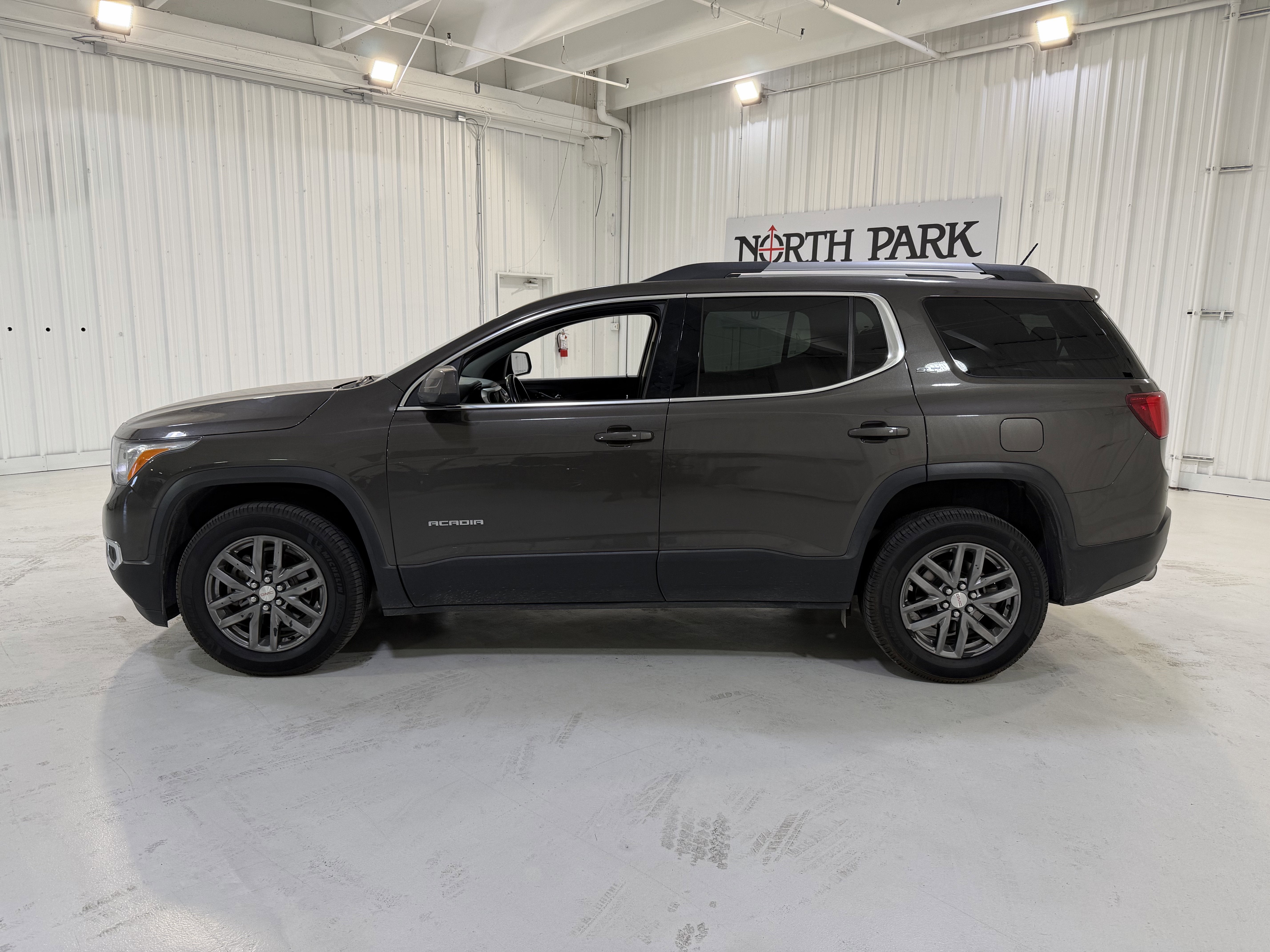 2019 GMC Acadia SLT