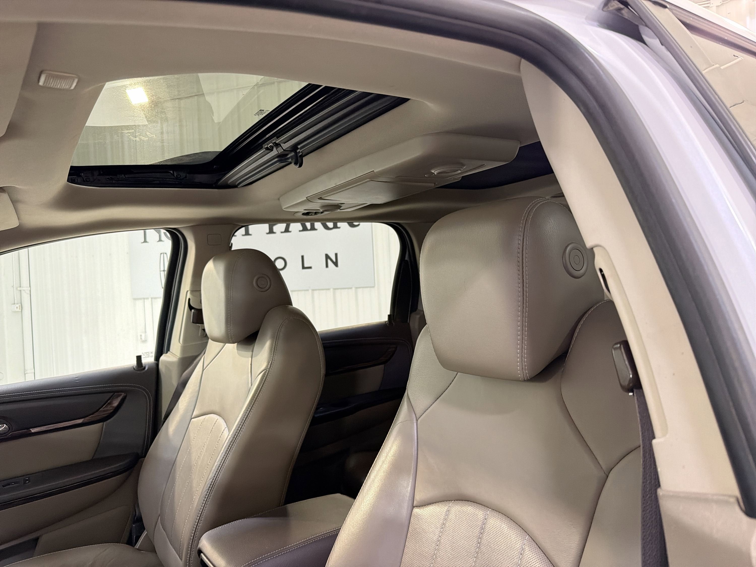 2016 GMC Acadia Denali