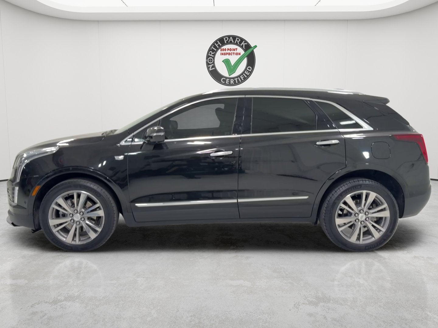 2022 Cadillac XT5 FWD Premium Luxury