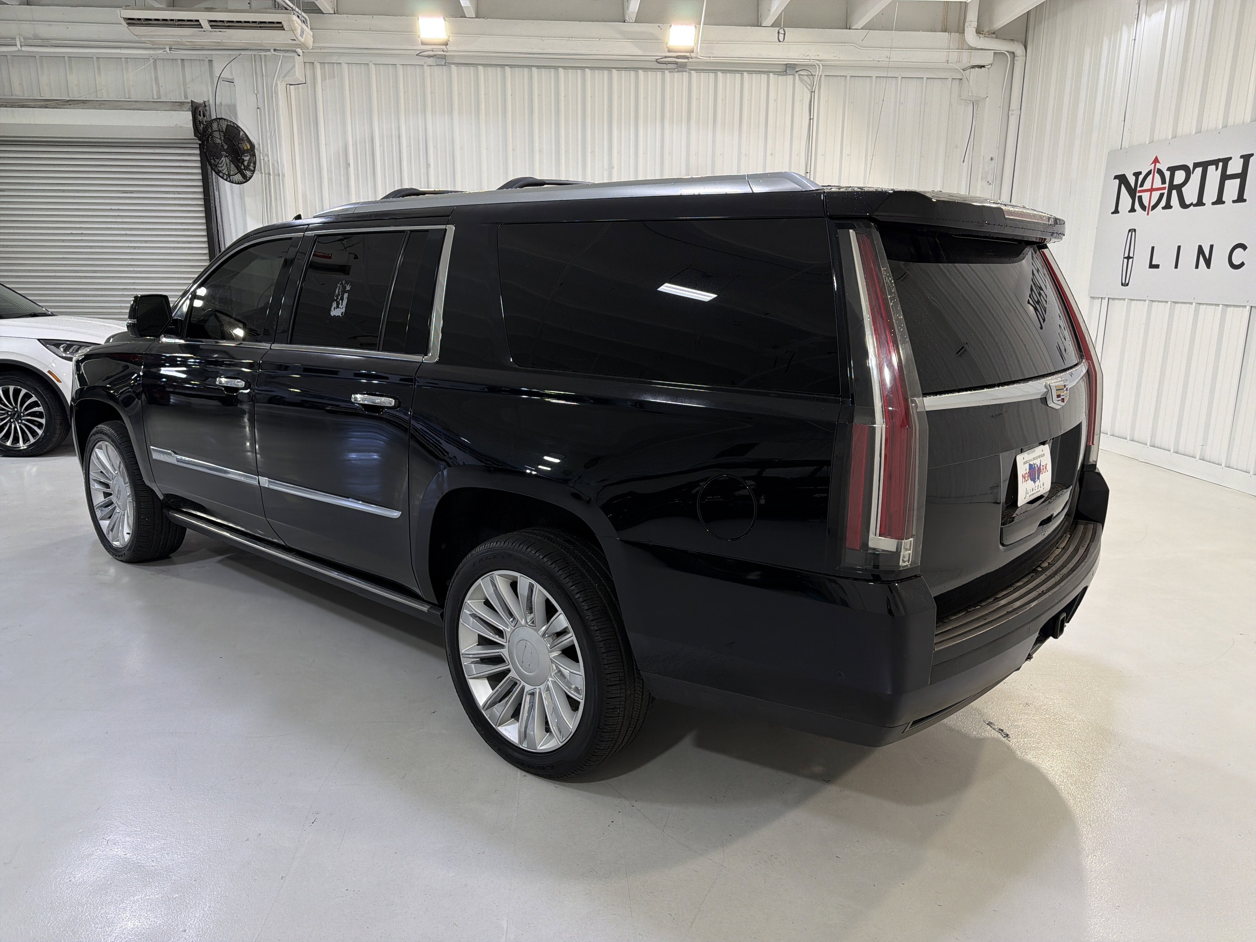 2017 Cadillac Escalade ESV Platinum