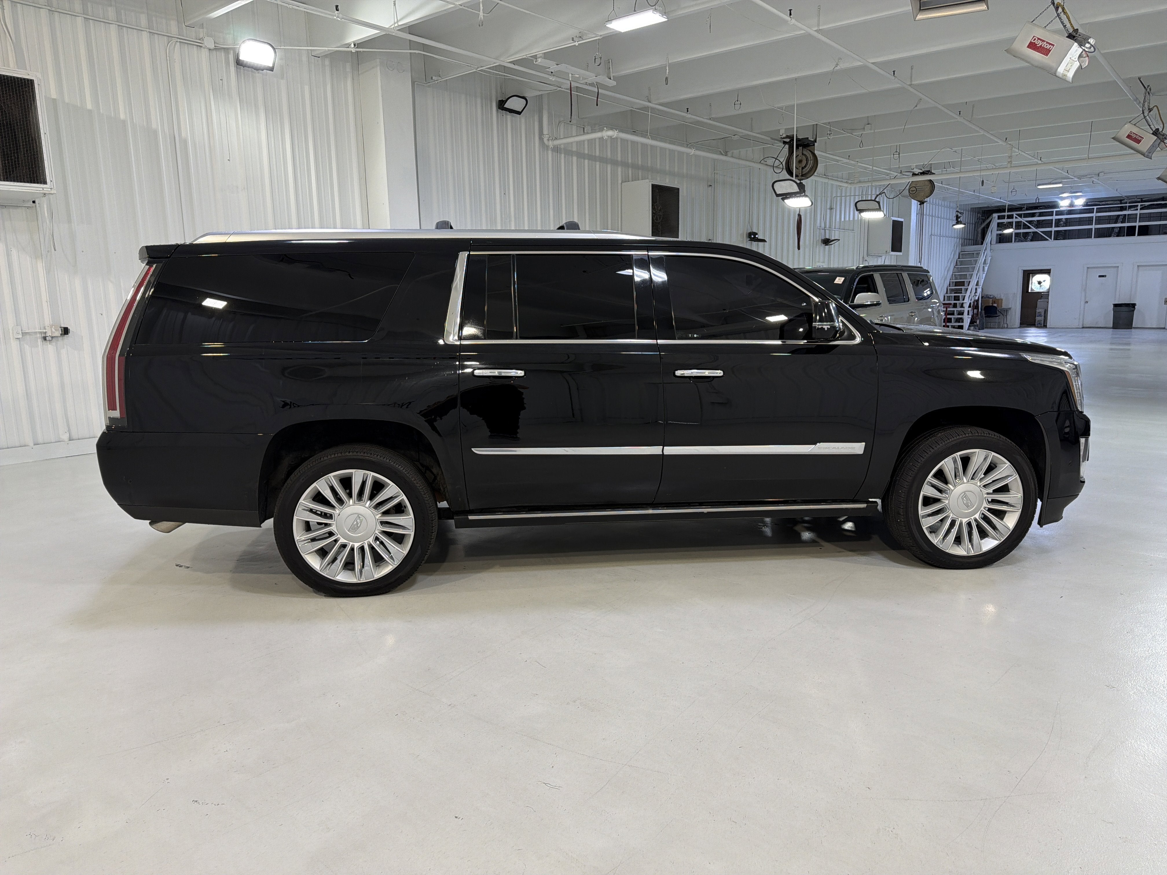 2017 Cadillac Escalade ESV Platinum