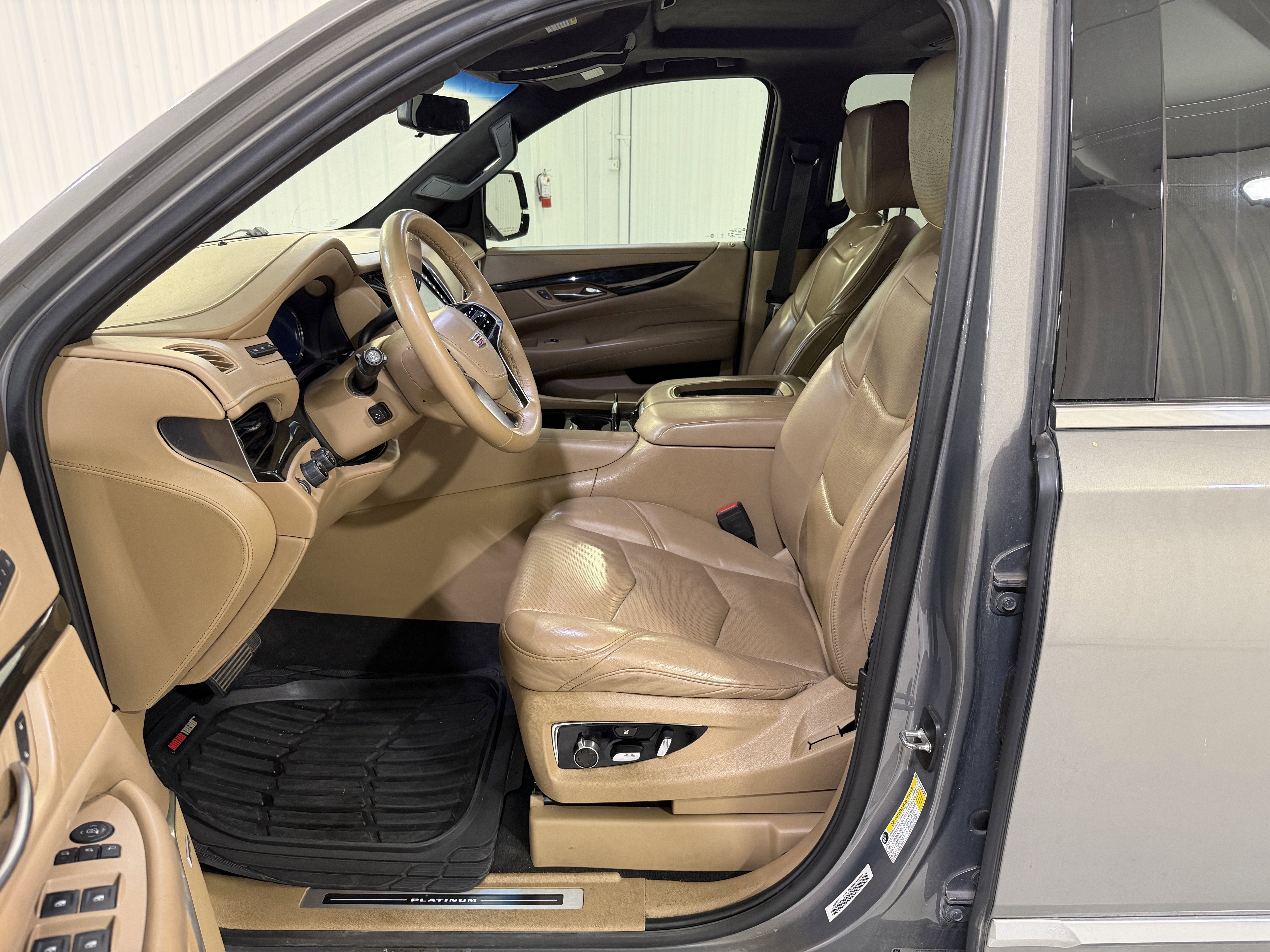 2018 Cadillac Escalade ESV Platinum