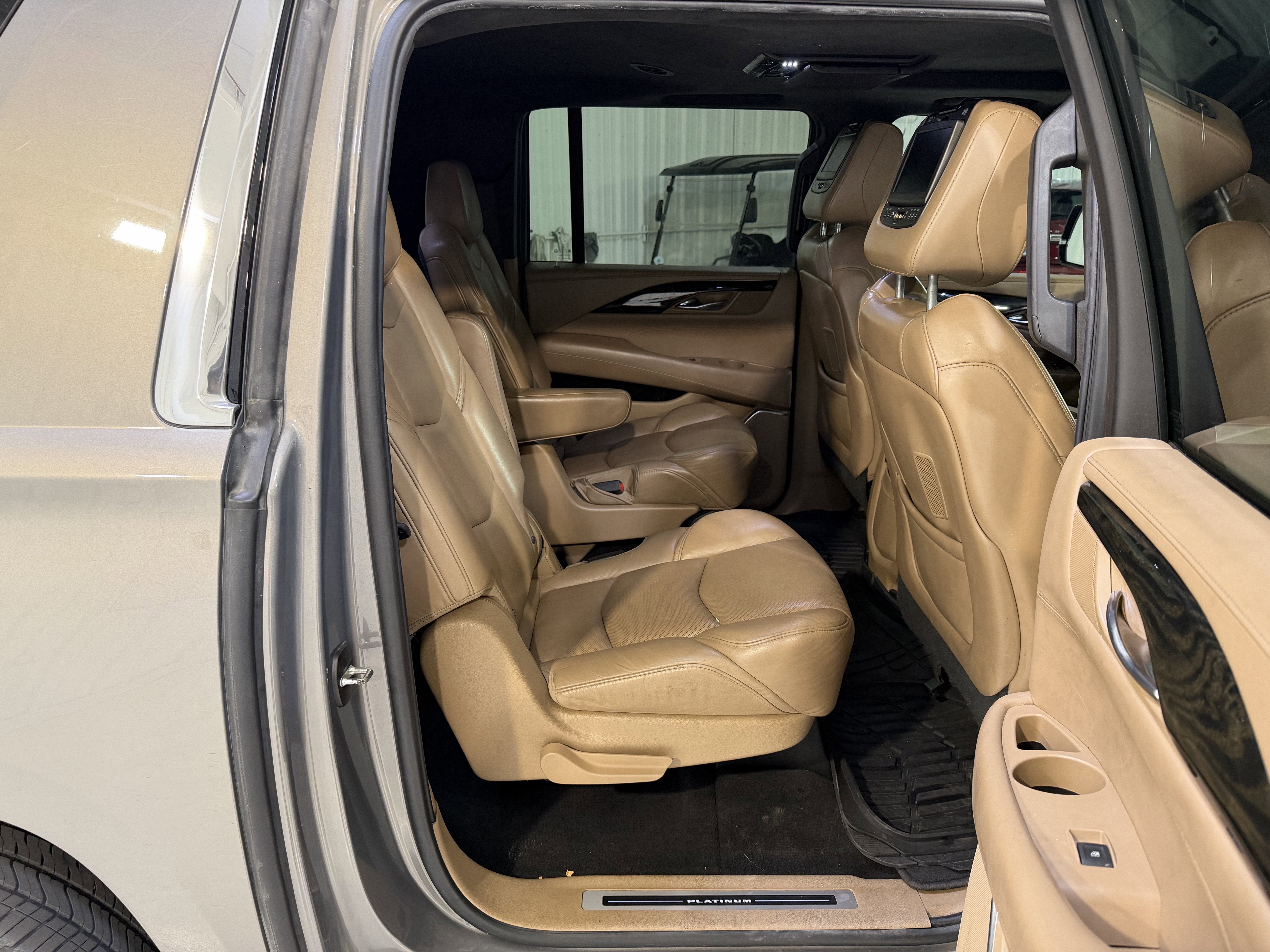 2018 Cadillac Escalade ESV Platinum