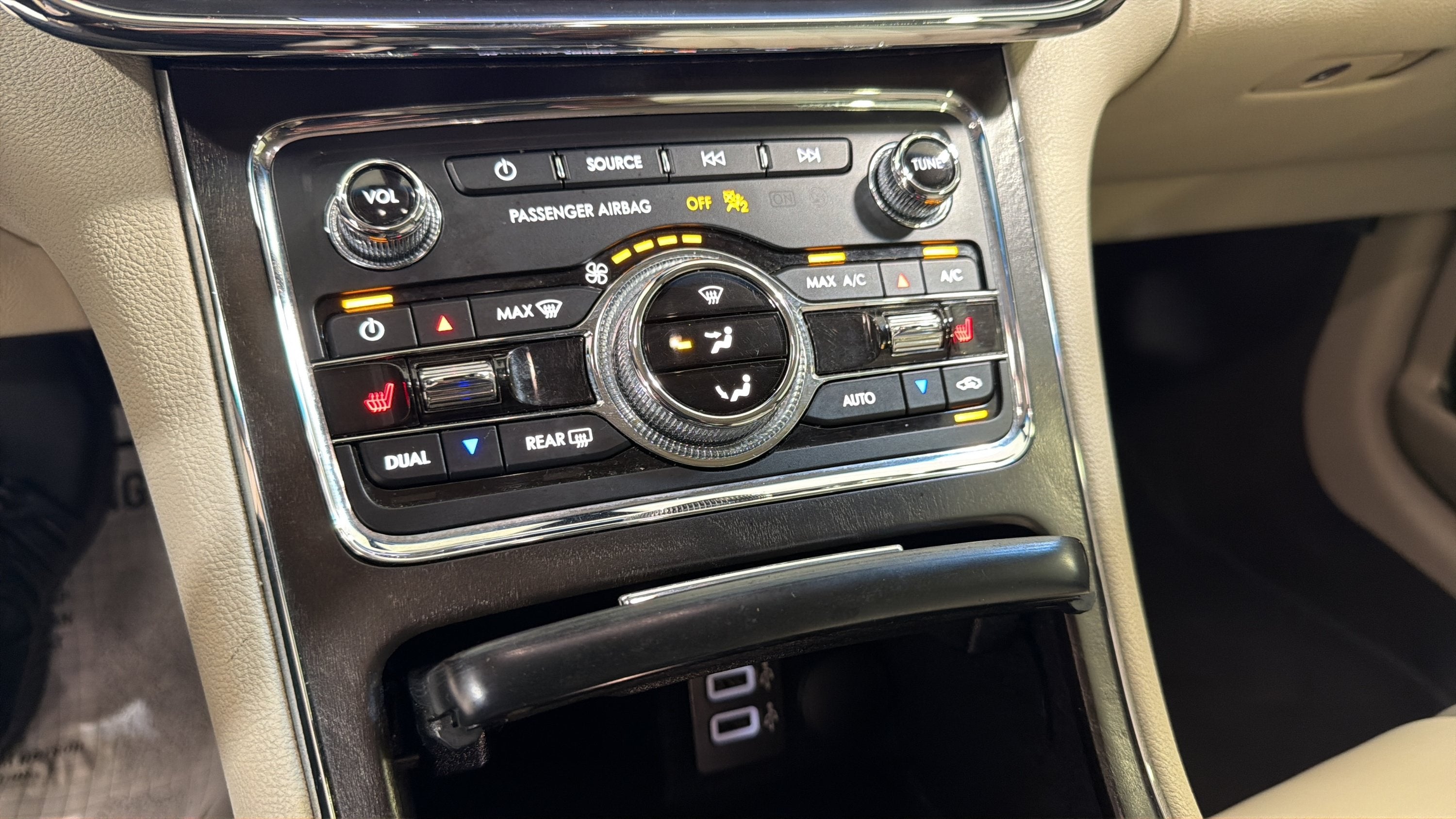 2020 Lincoln Continental Standard