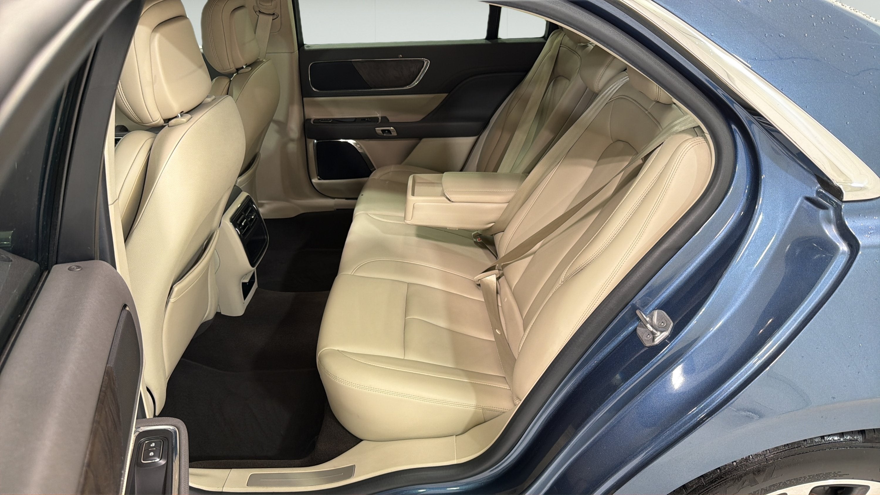 2020 Lincoln Continental Standard