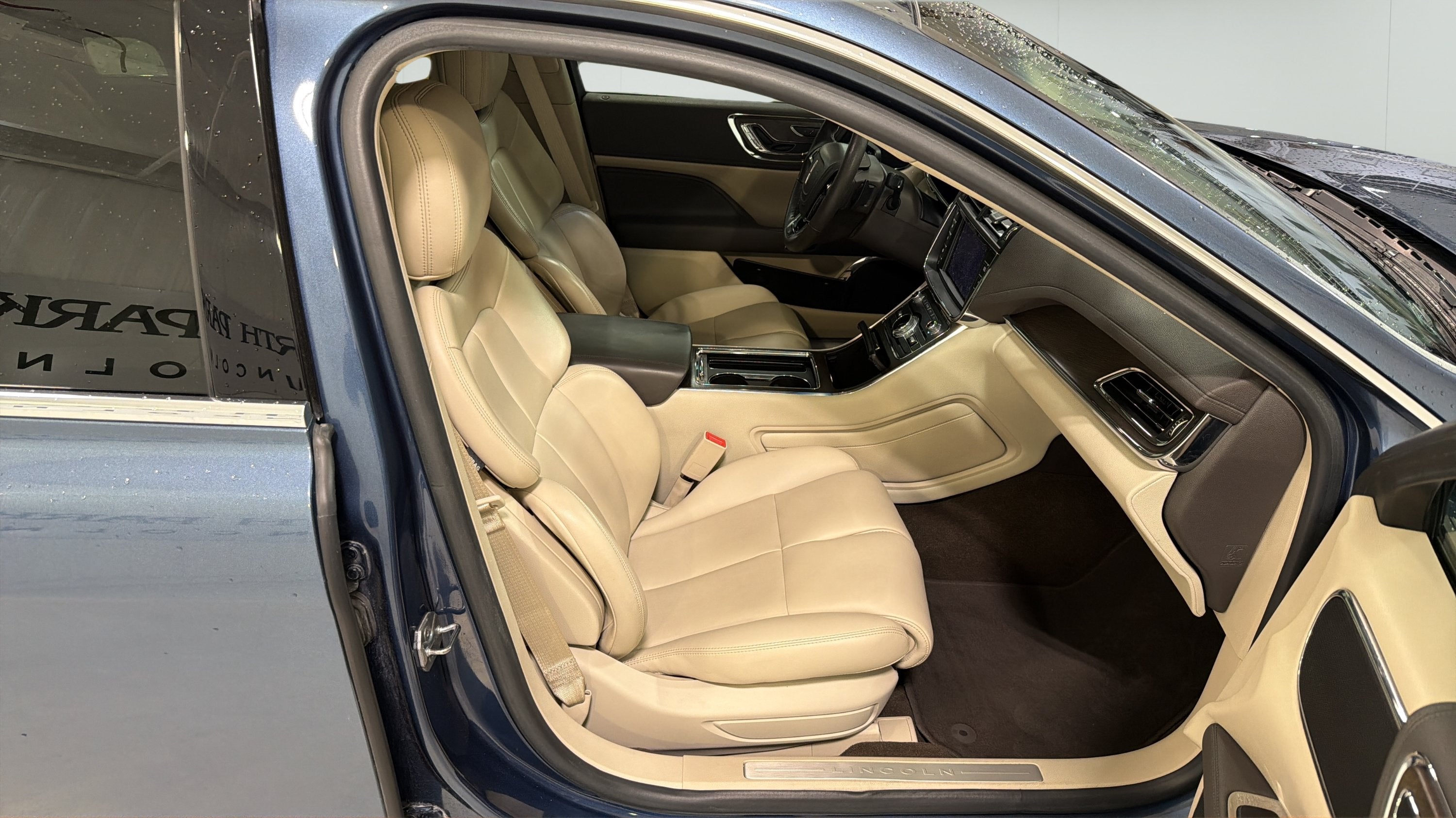 2020 Lincoln Continental Standard