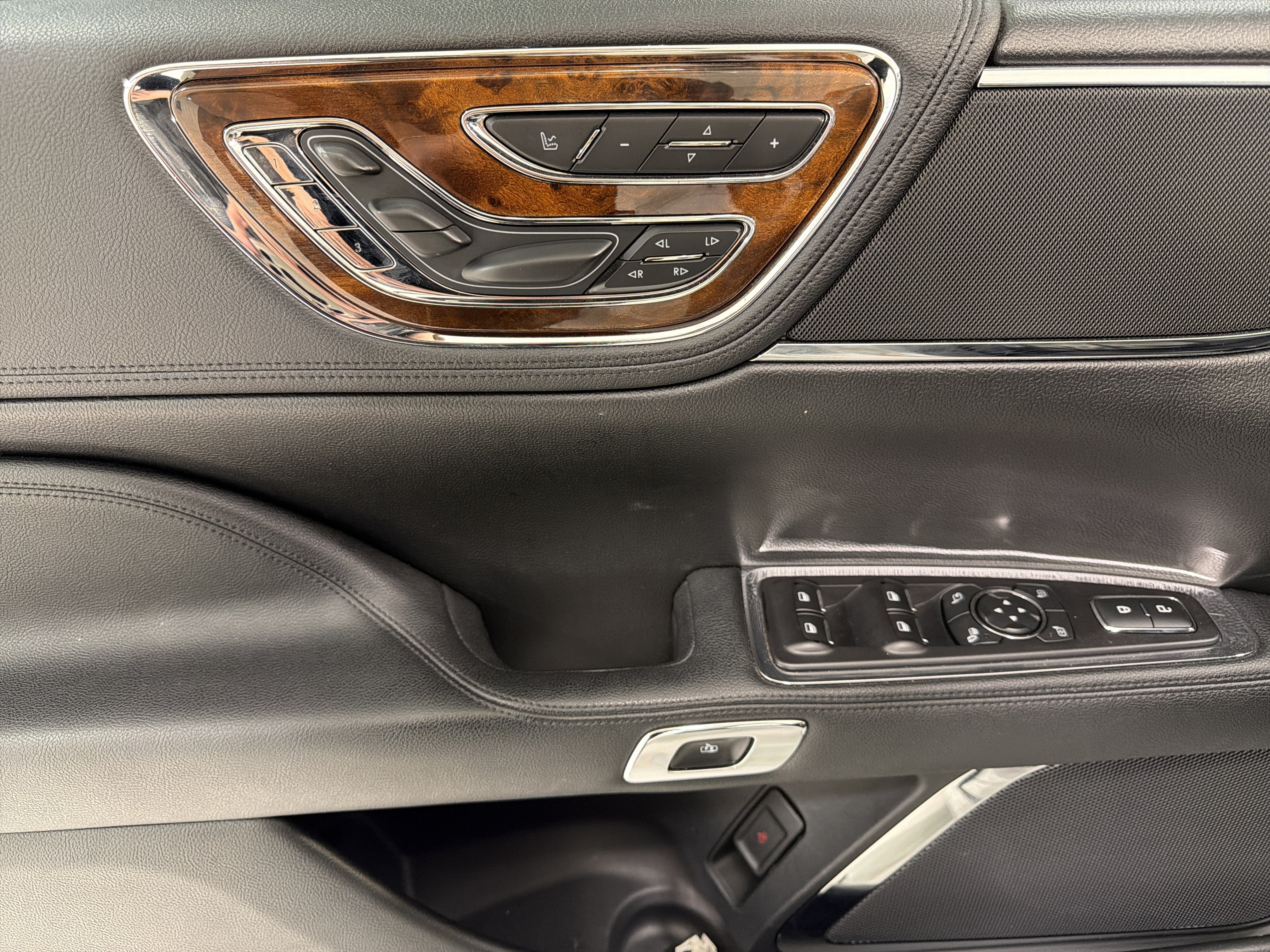 2017 Lincoln Continental Reserve