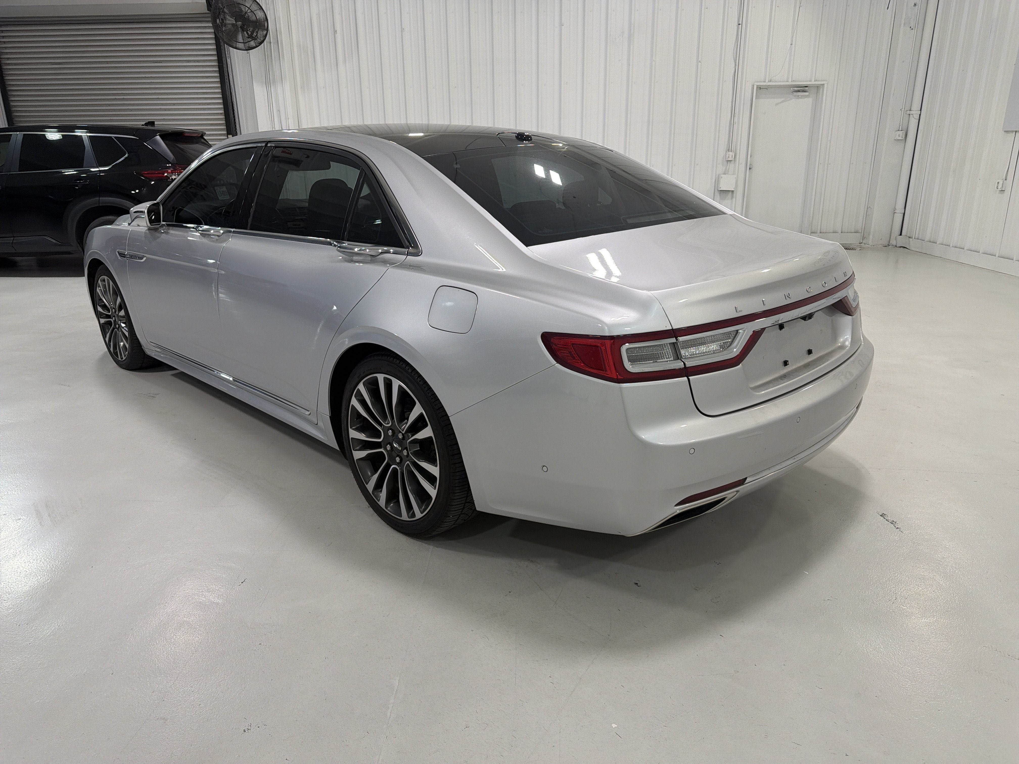 2017 Lincoln Continental Reserve