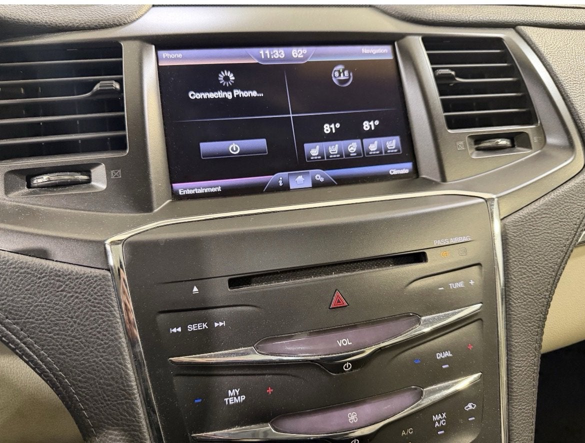 2013 Lincoln MKS Base
