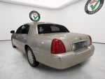 2004 Lincoln Town Car Signature
