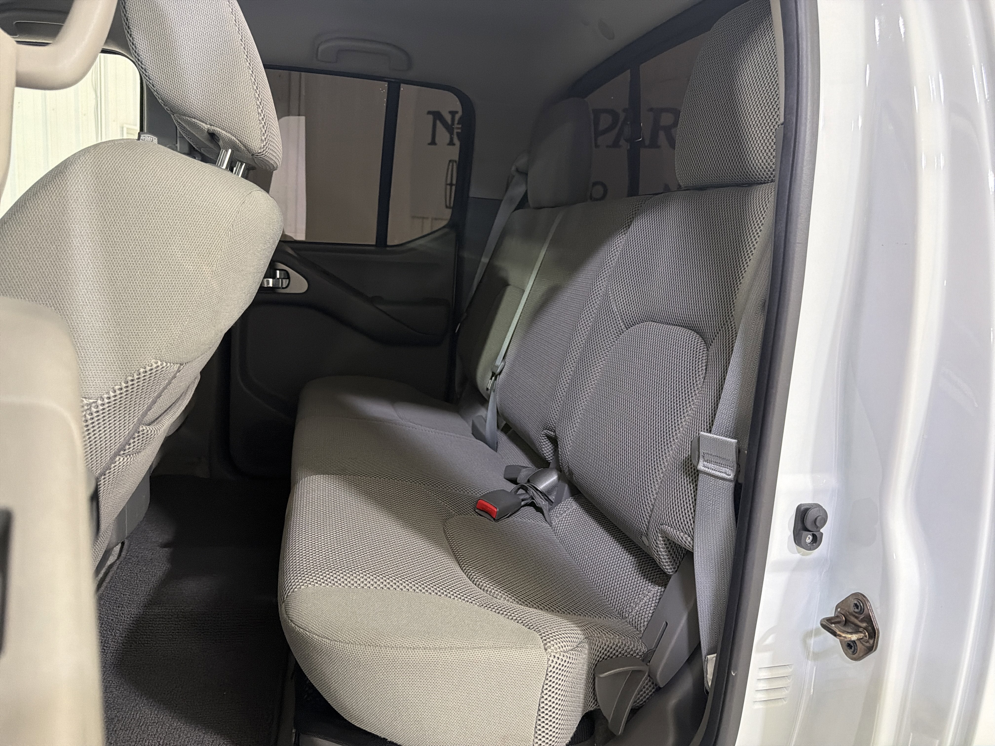 2015 Nissan Frontier SV