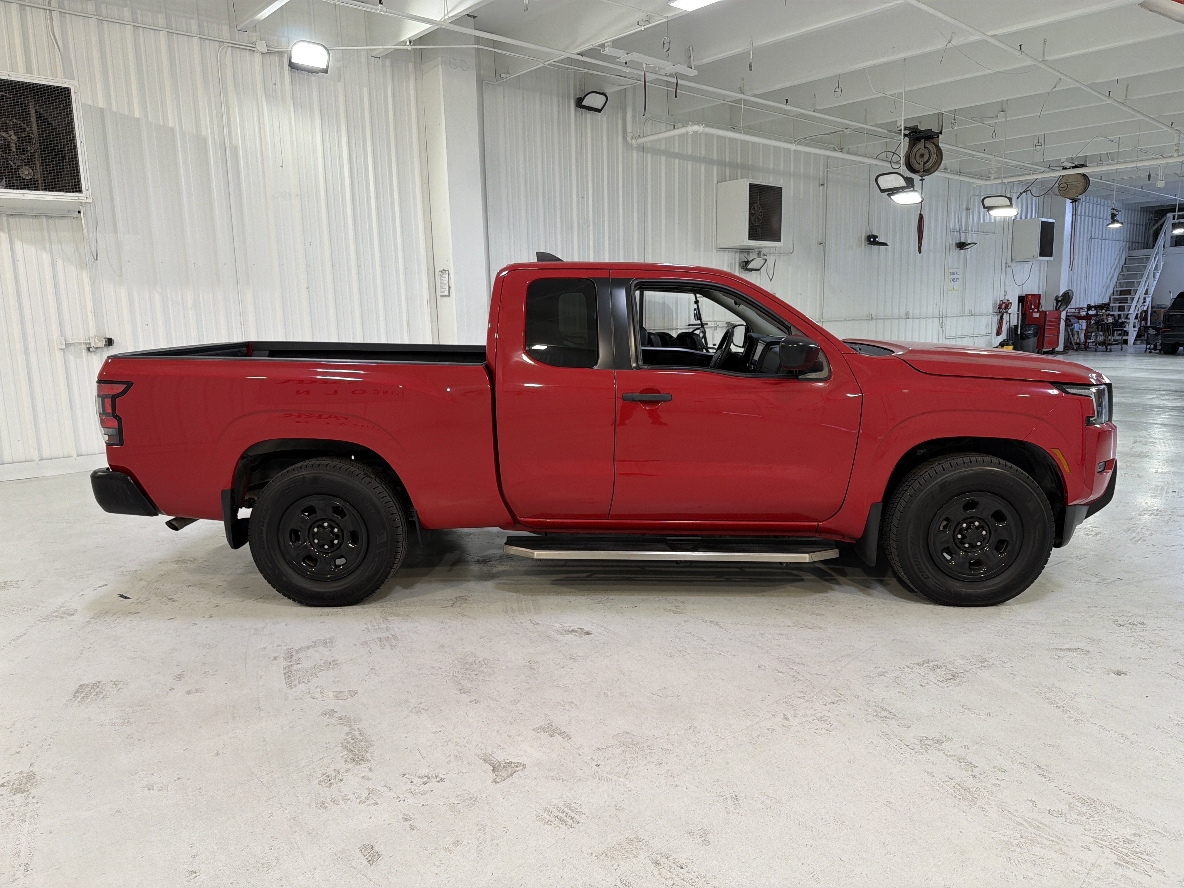 2022 Nissan Frontier S