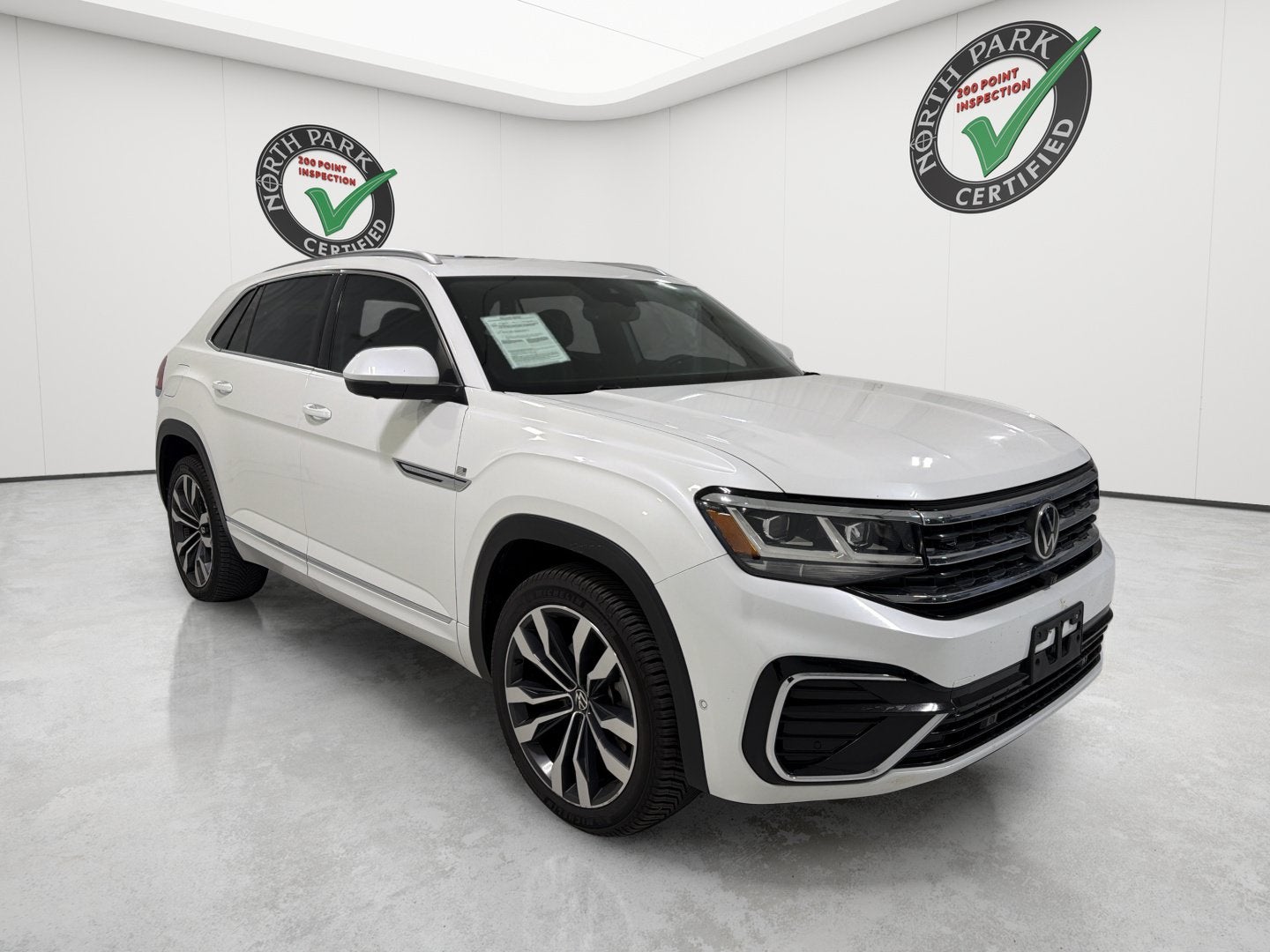 2022 Volkswagen Atlas Cross Sport 3.6L V6 SEL Premium R-Line