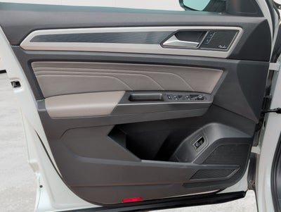 2022 Volkswagen Atlas Cross Sport 3.6L V6 SEL Premium R-Line