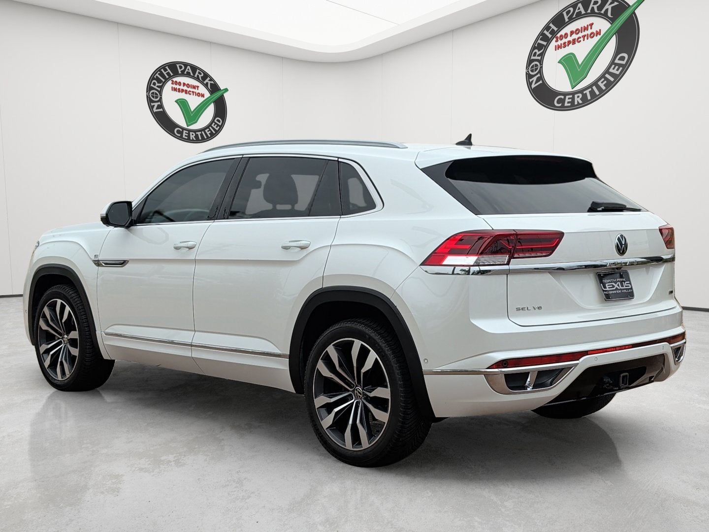 2022 Volkswagen Atlas Cross Sport 3.6L V6 SEL Premium R-Line