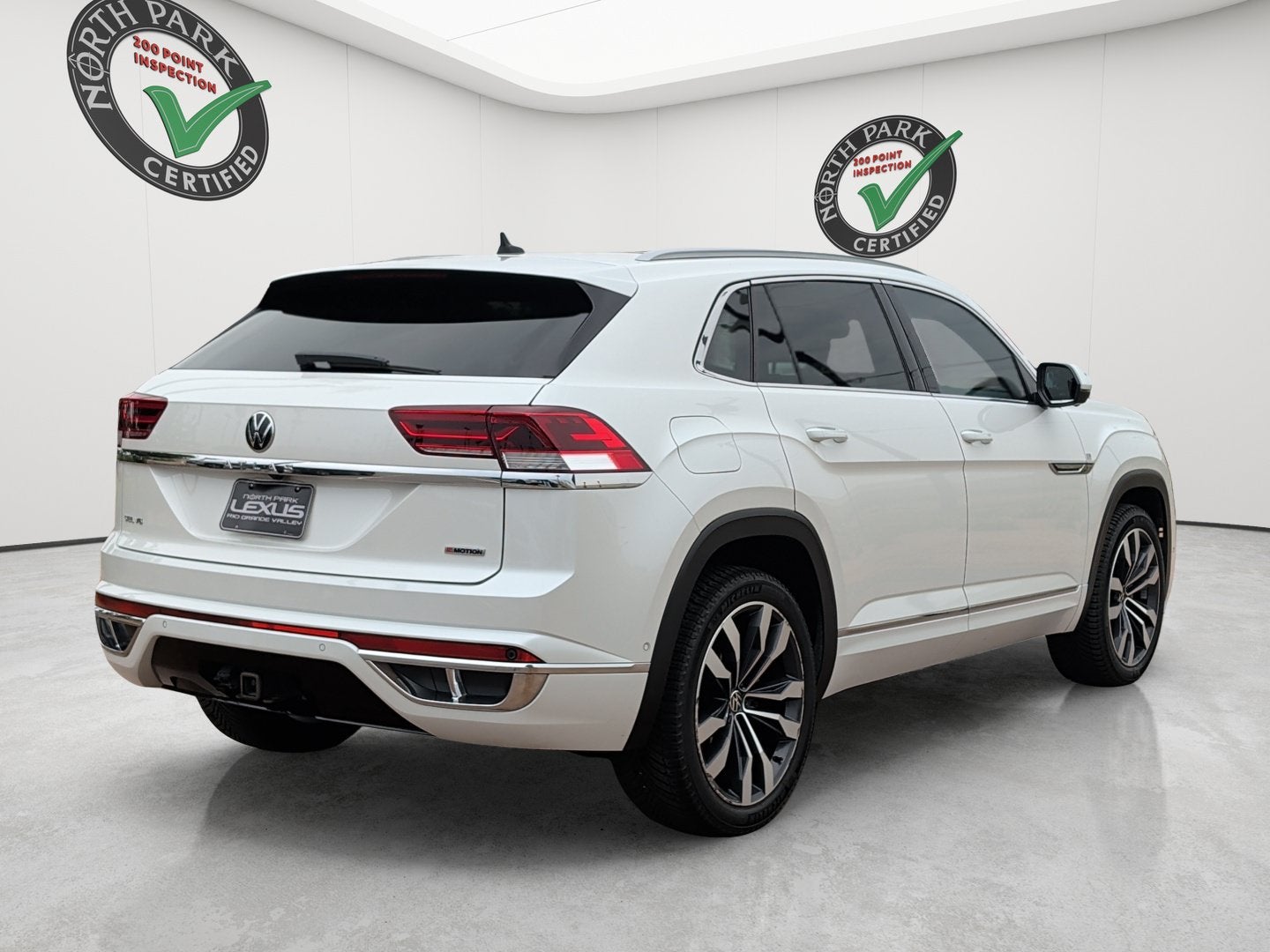 2022 Volkswagen Atlas Cross Sport 3.6L V6 SEL Premium R-Line
