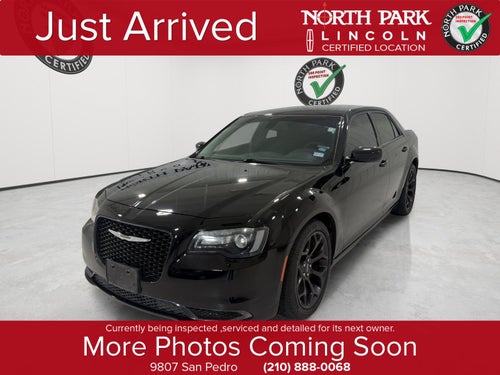 2019 Chrysler 300 Touring