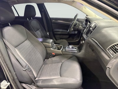 2019 Chrysler 300 Touring