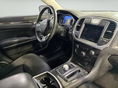 2019 Chrysler 300 Touring