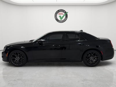 2019 Chrysler 300 Touring