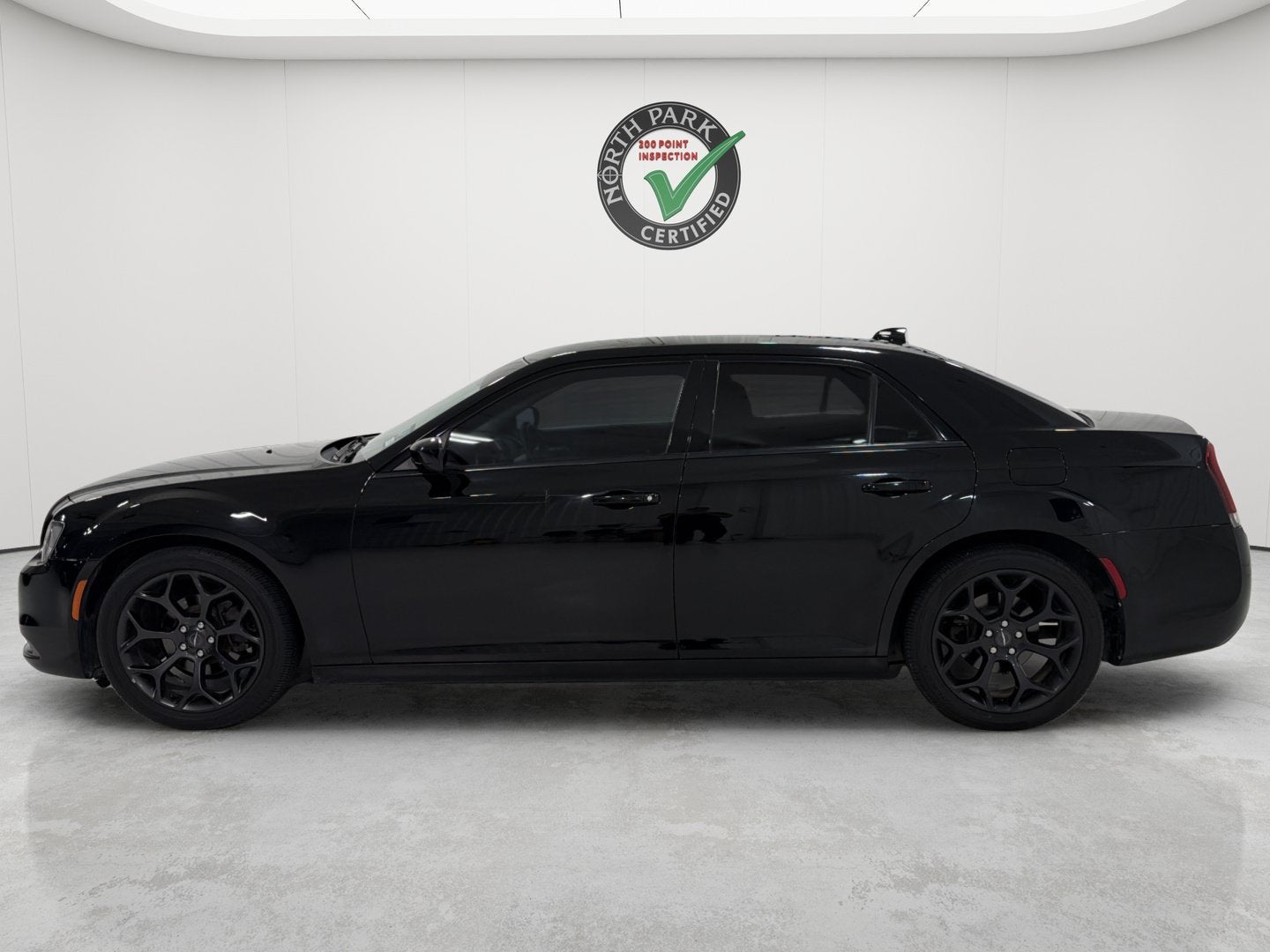 2019 Chrysler 300 Touring