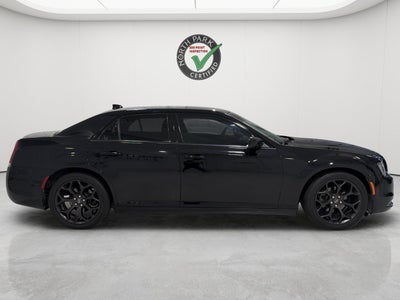 2019 Chrysler 300 Touring