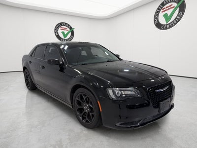 2019 Chrysler 300 Touring