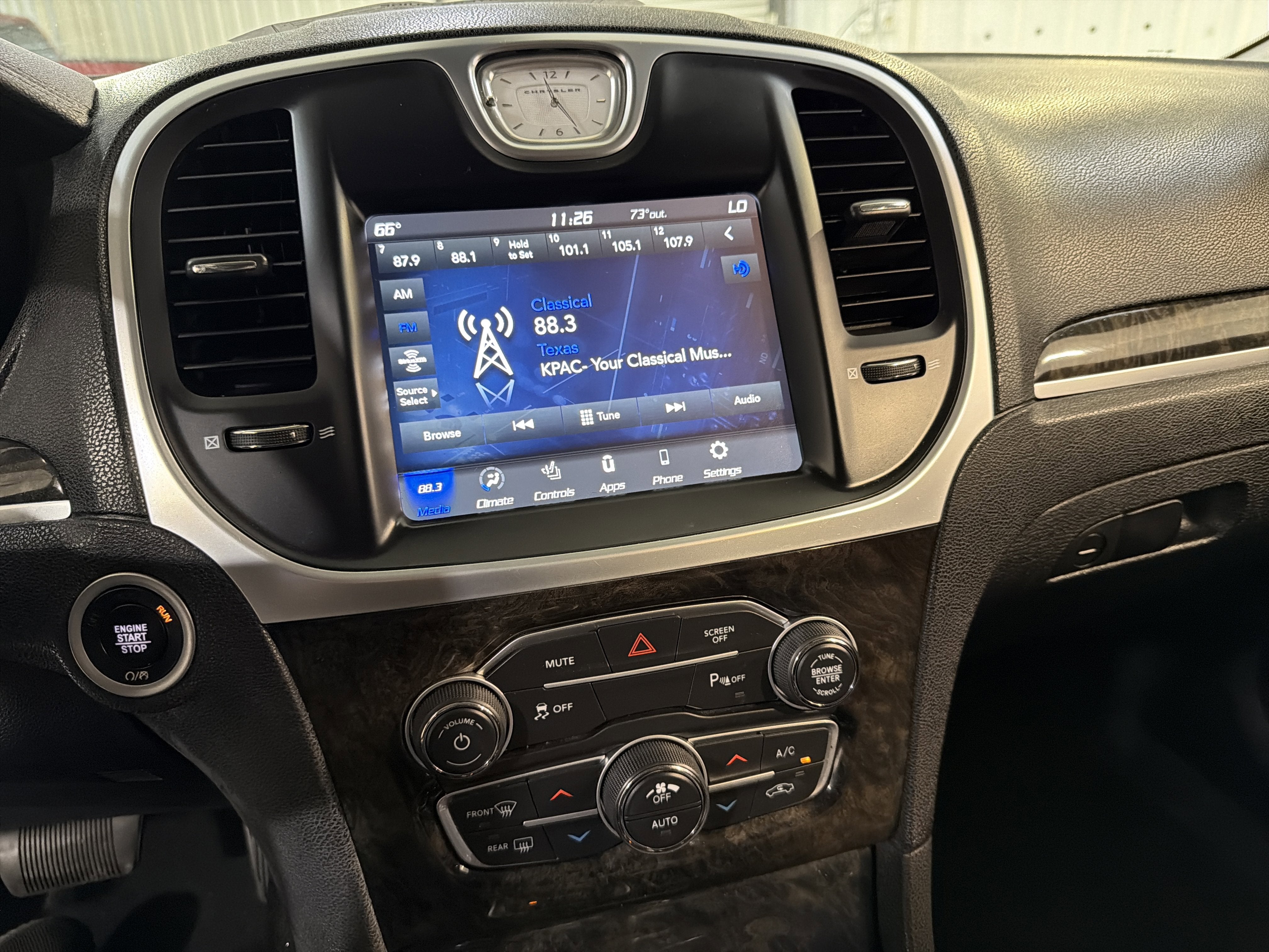 2021 Chrysler 300 Touring L