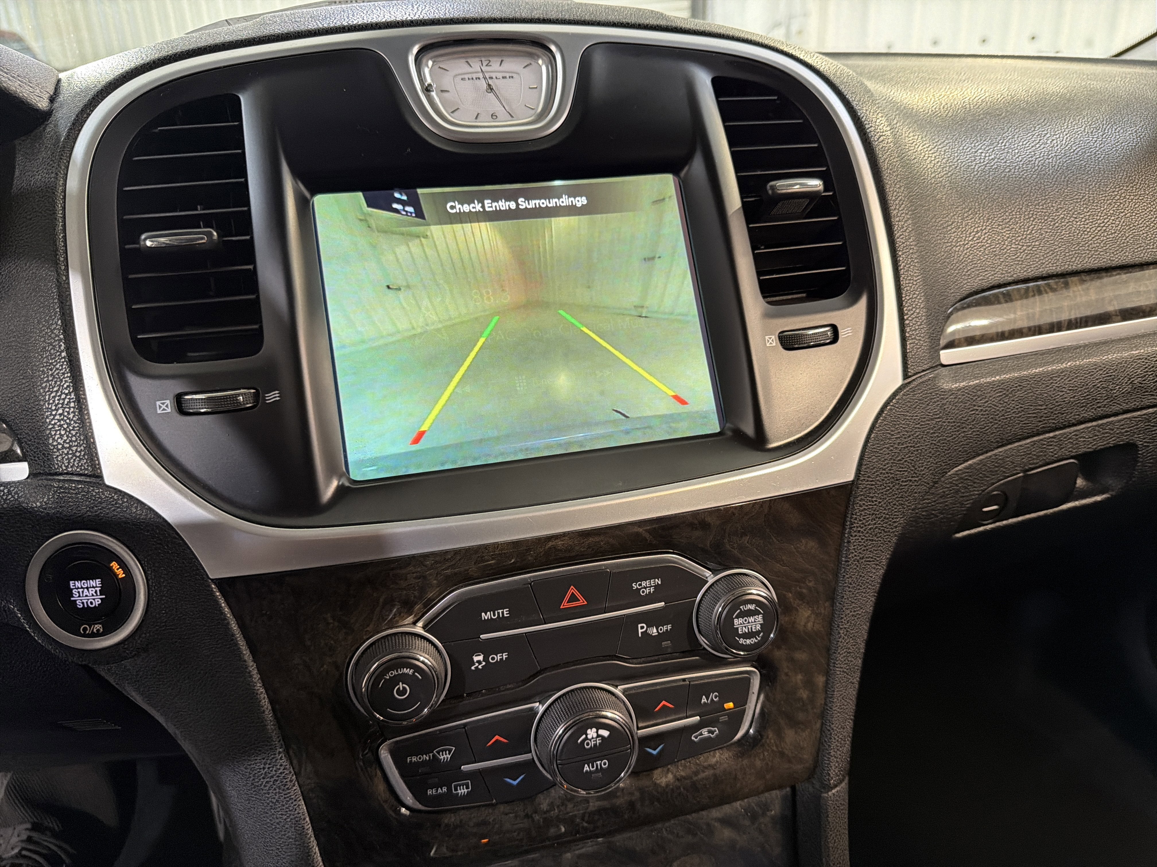 2021 Chrysler 300 Touring L