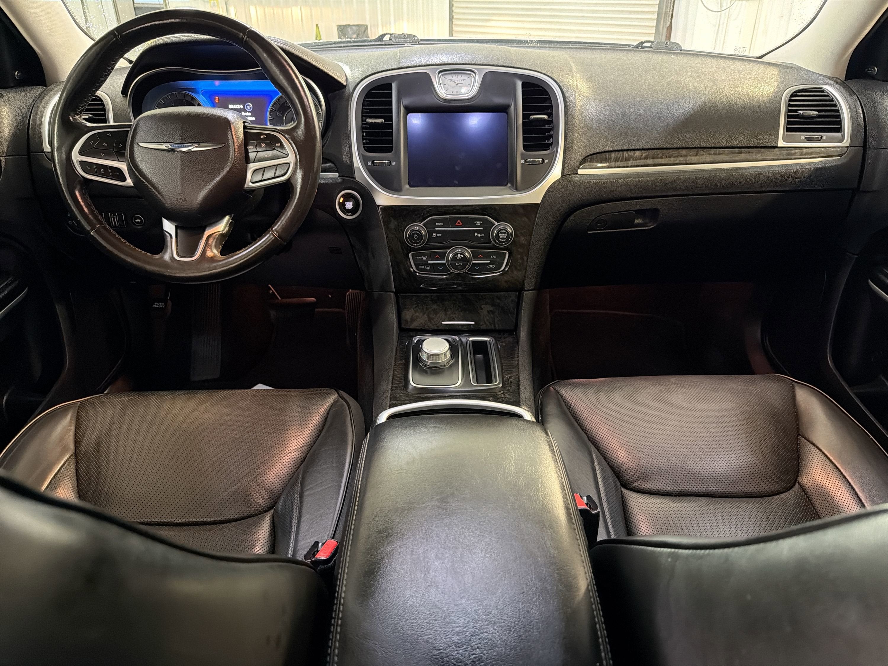 2021 Chrysler 300 Touring L